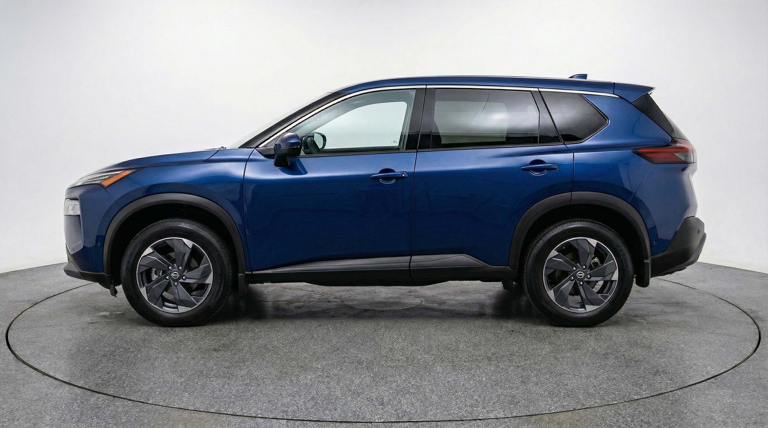 Thumbnail: 2025 Nissan Rogue - 5