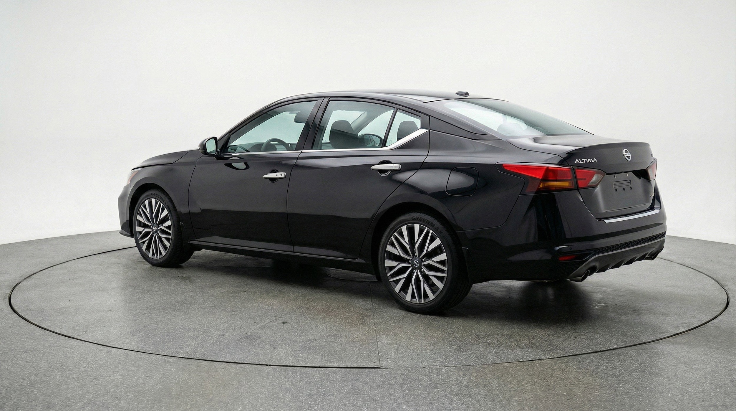 Thumbnail: 2025 Nissan Altima - 6