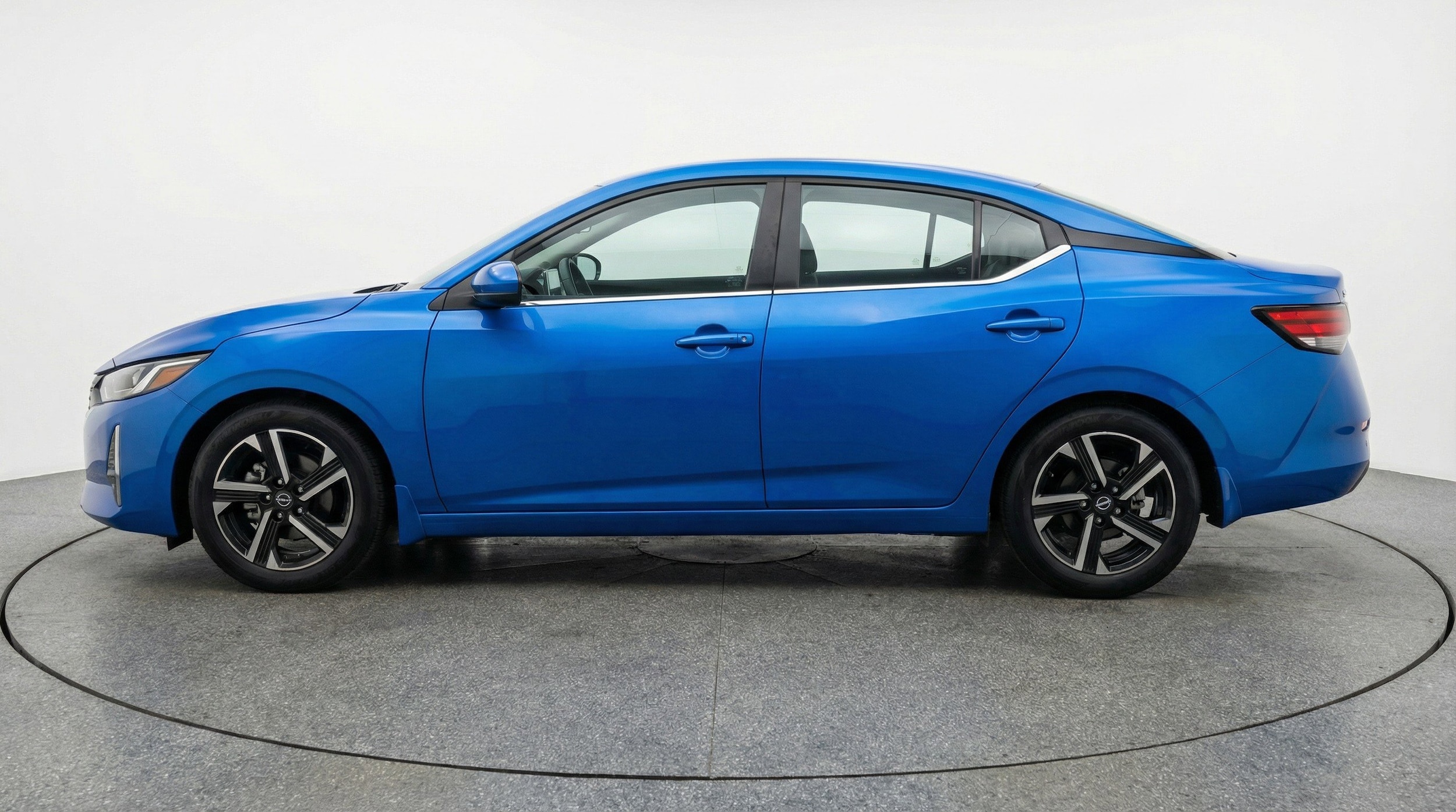 Thumbnail: 2025 Nissan Sentra - 5