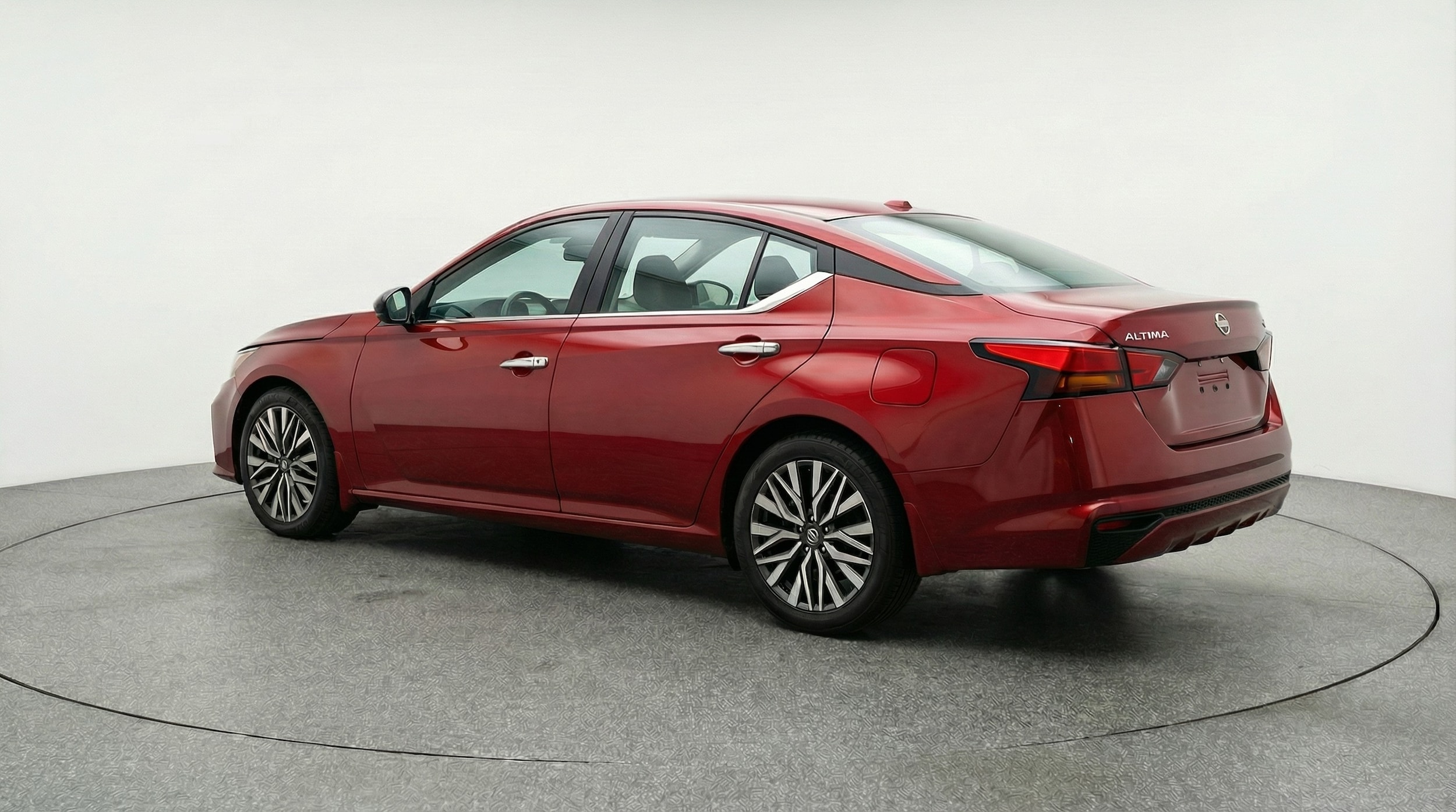 Thumbnail: 2025 Nissan Altima - 5