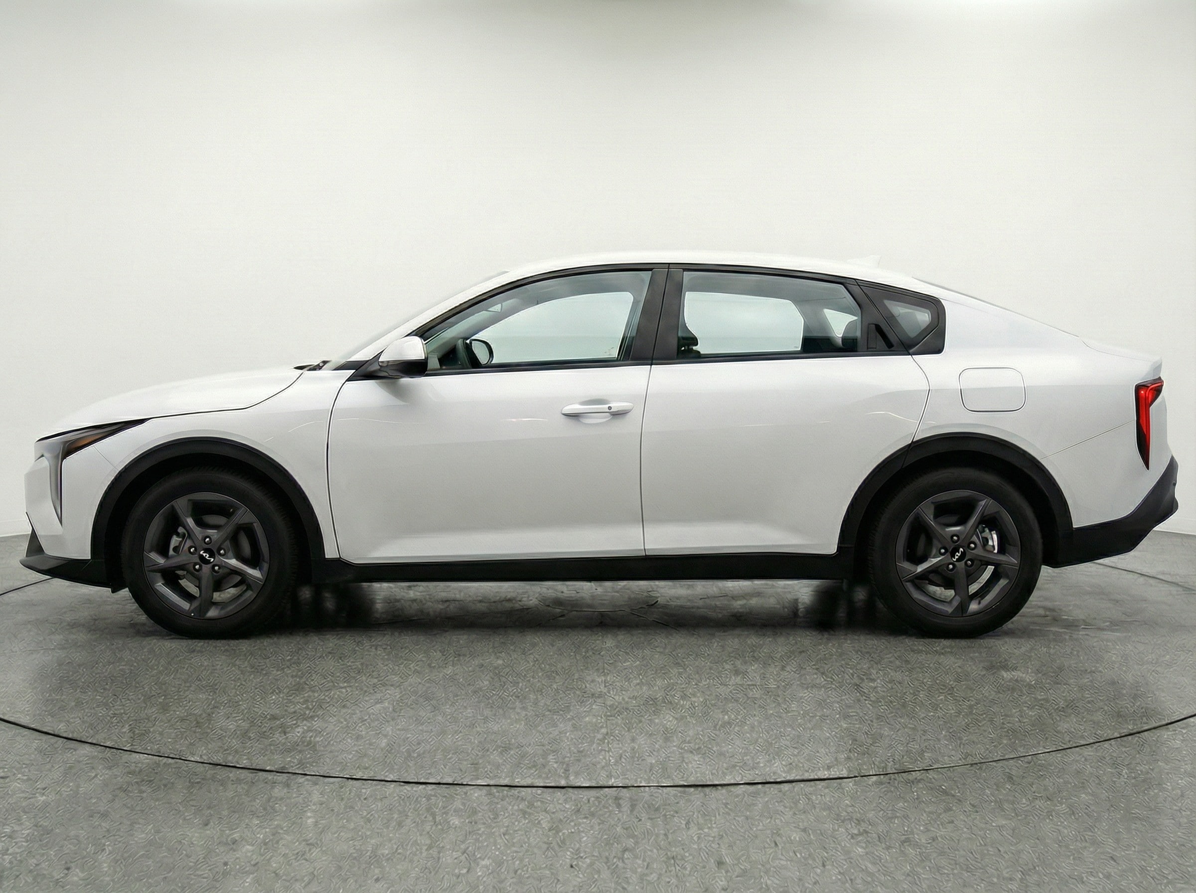 Thumbnail: 2025 Kia K4 - 4