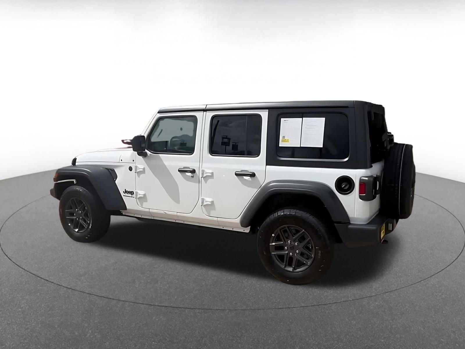 Thumbnail: 2025 Jeep Wrangler - 8
