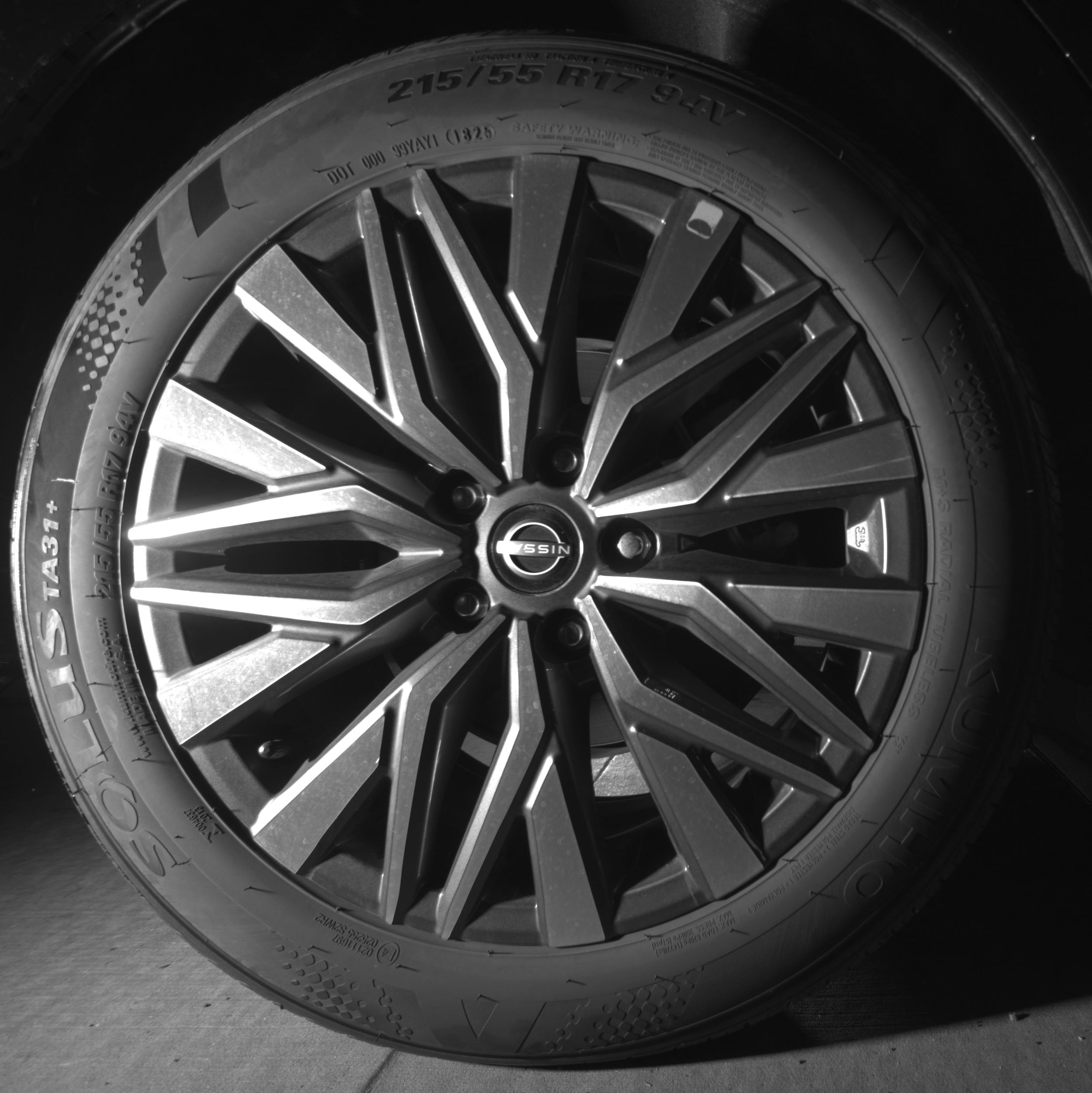 Thumbnail: 2025 Nissan Altima - 12