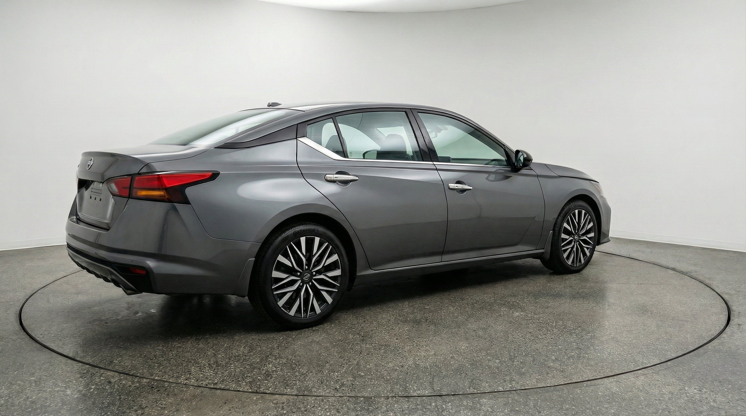 Thumbnail: 2025 Nissan Altima - 9