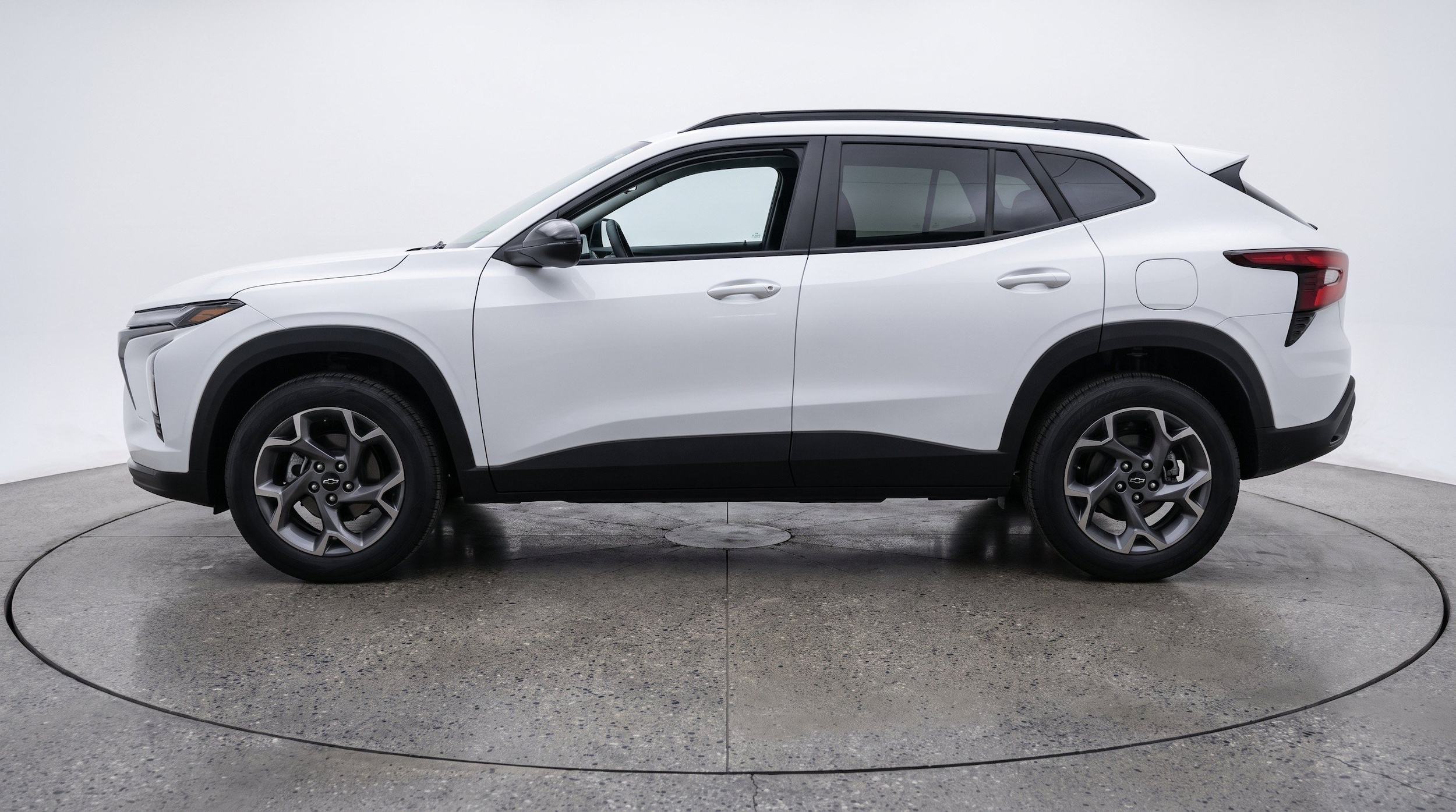 Thumbnail: 2025 Chevrolet Trax - 5