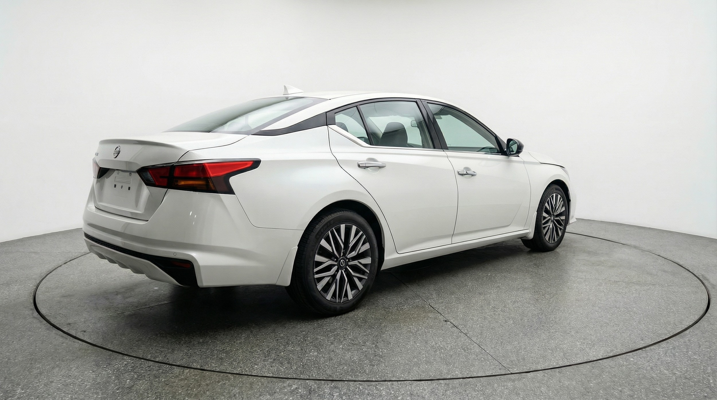 Thumbnail: 2025 Nissan Altima - 7