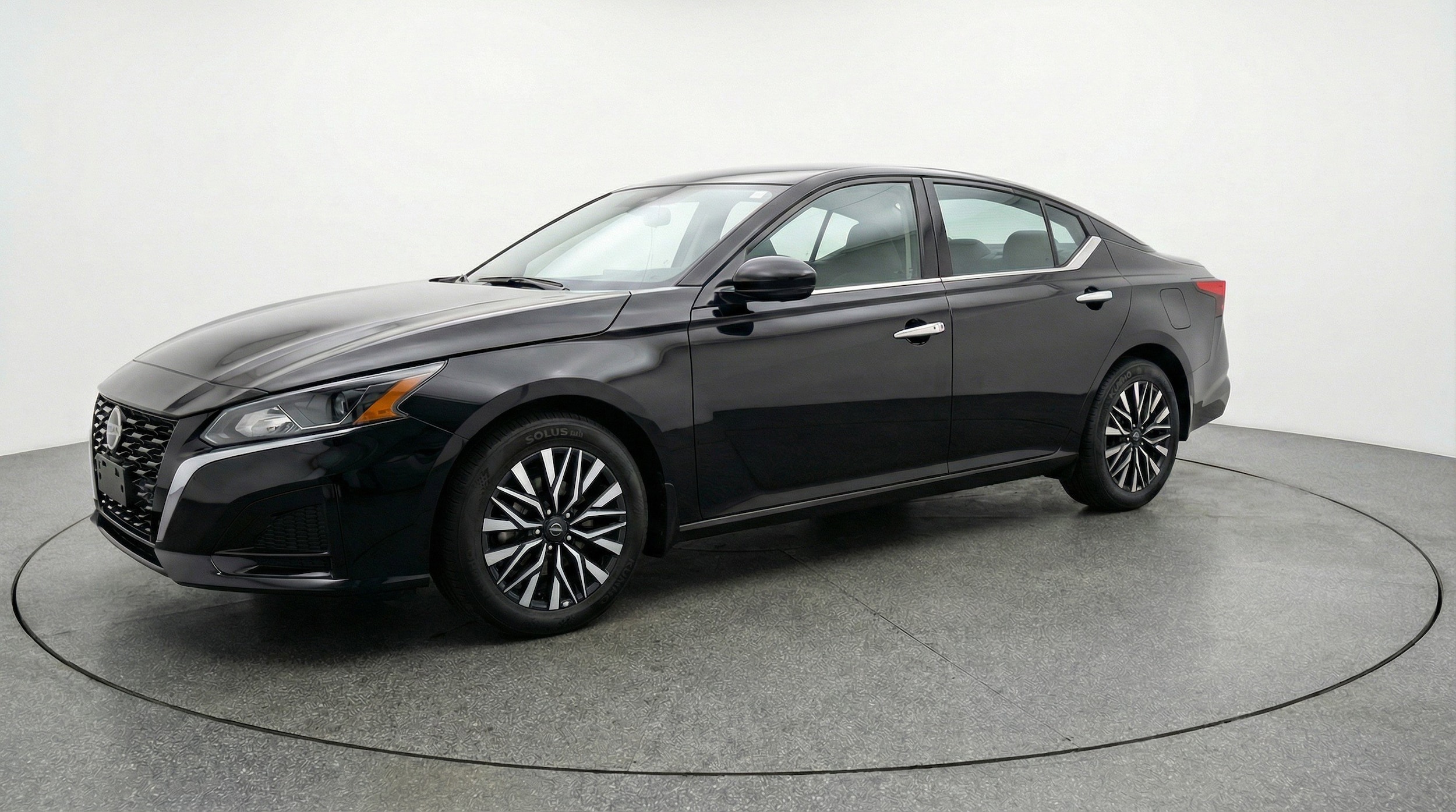 Thumbnail: 2025 Nissan Altima - 3