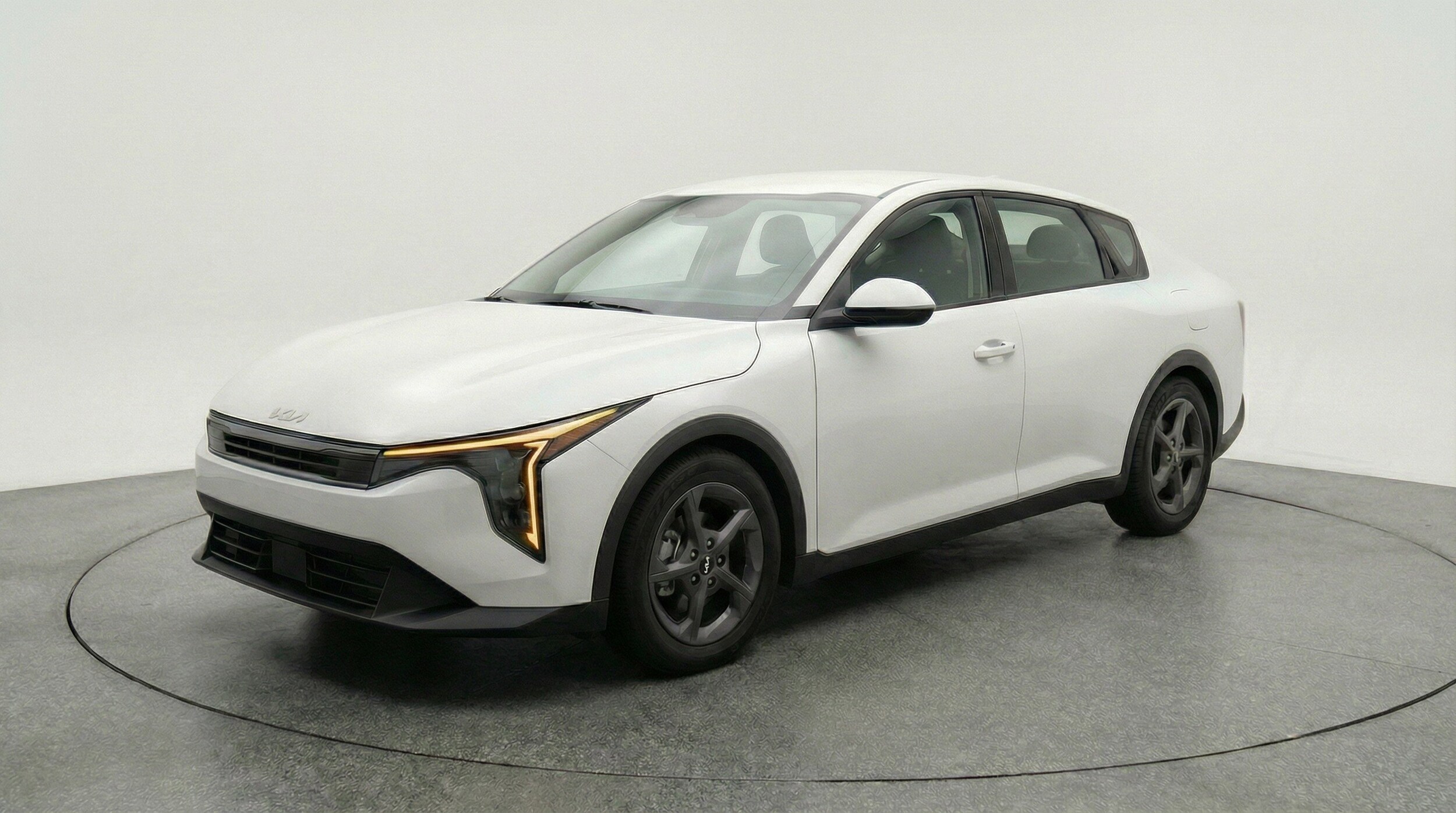 Thumbnail: 2025 Kia K4 - 3