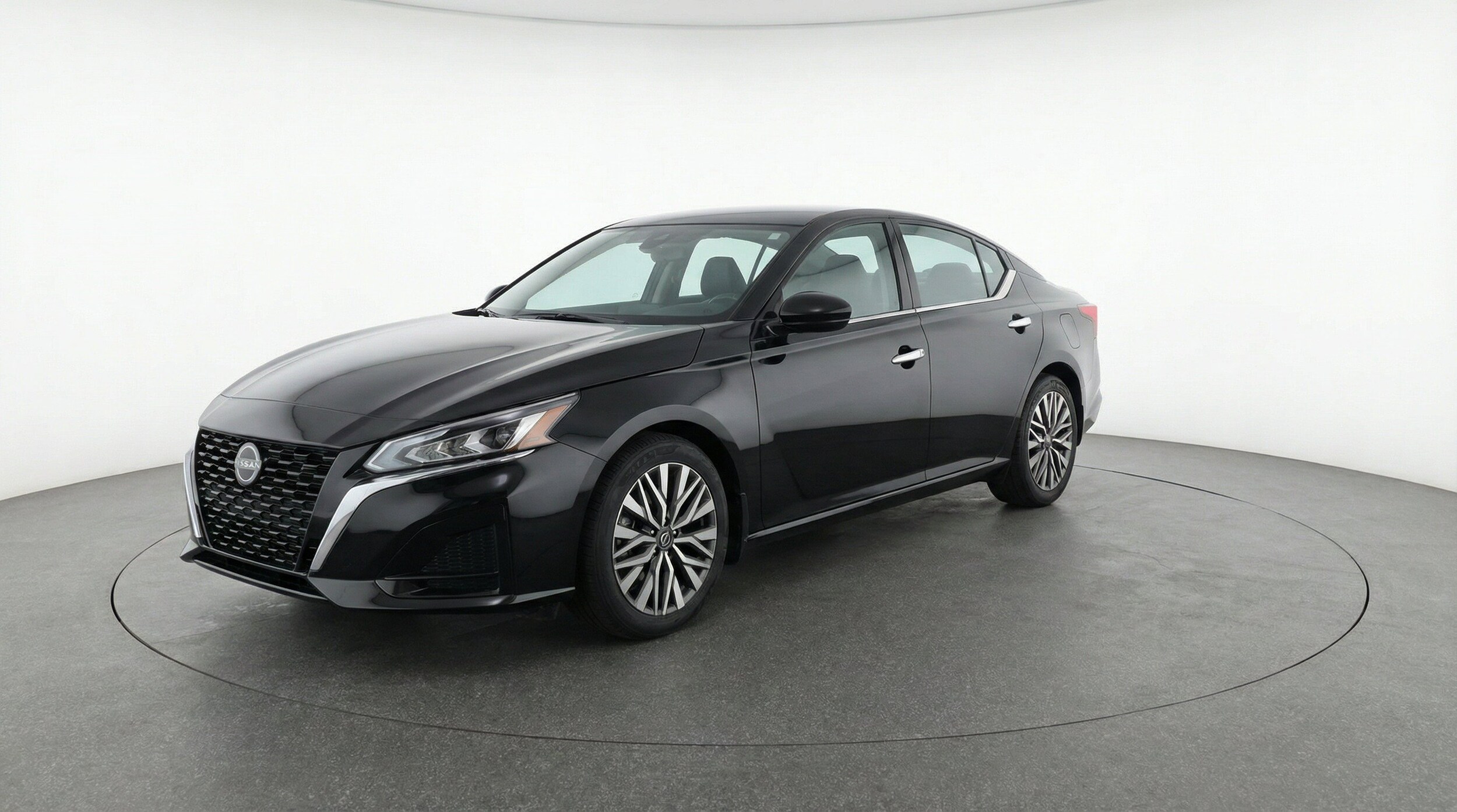 Thumbnail: 2025 Nissan Altima - 3