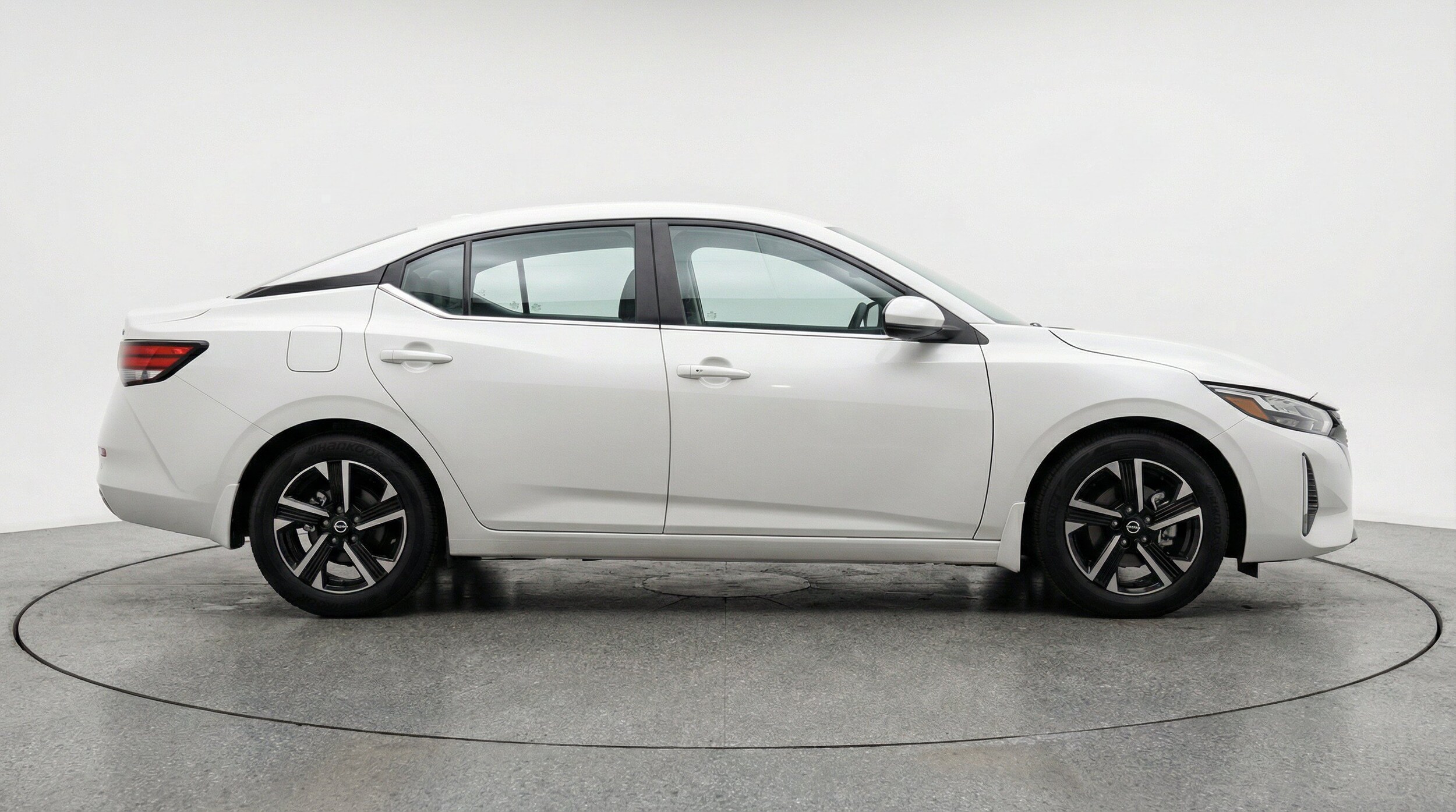 Thumbnail: 2025 Nissan Sentra - 11