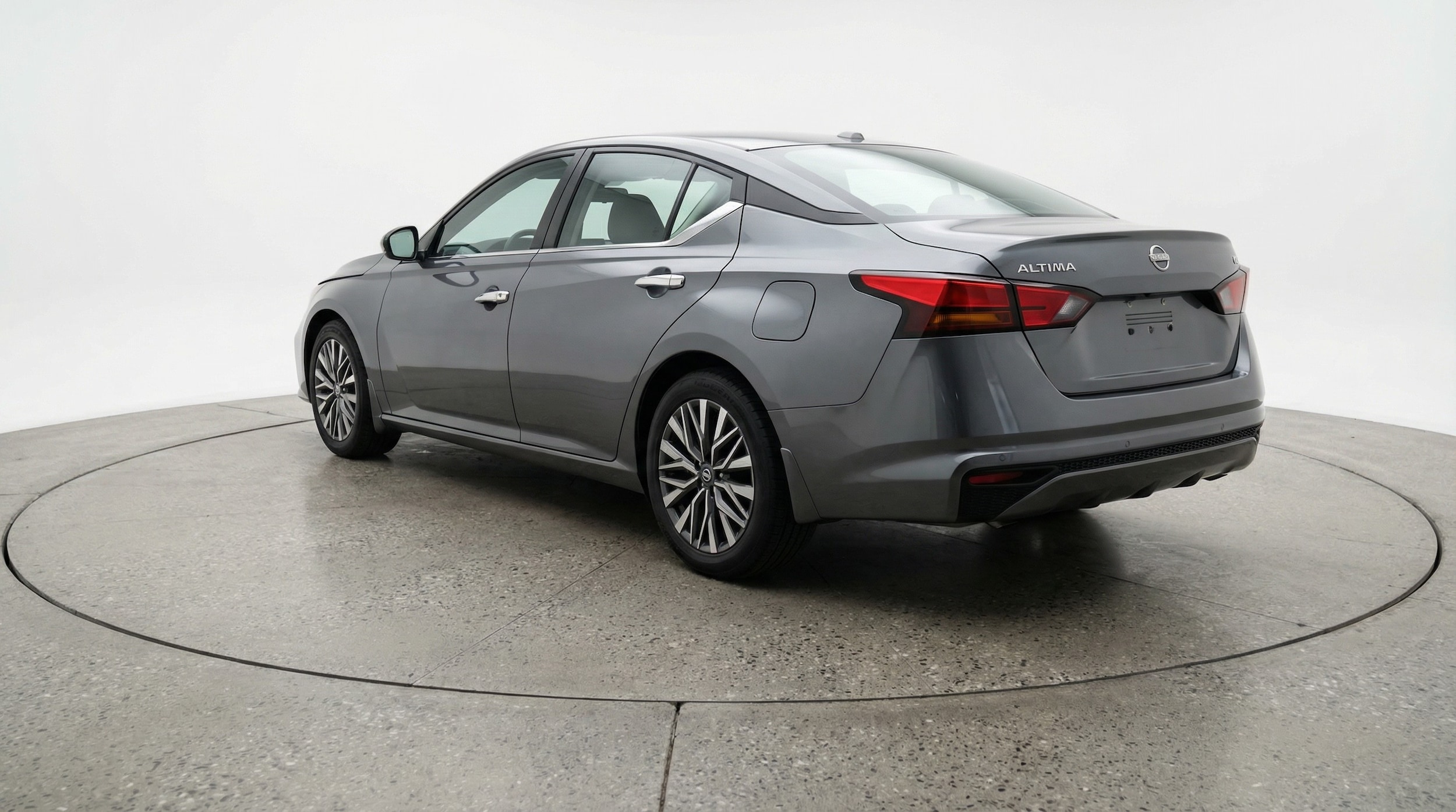 Thumbnail: 2025 Nissan Altima - 5