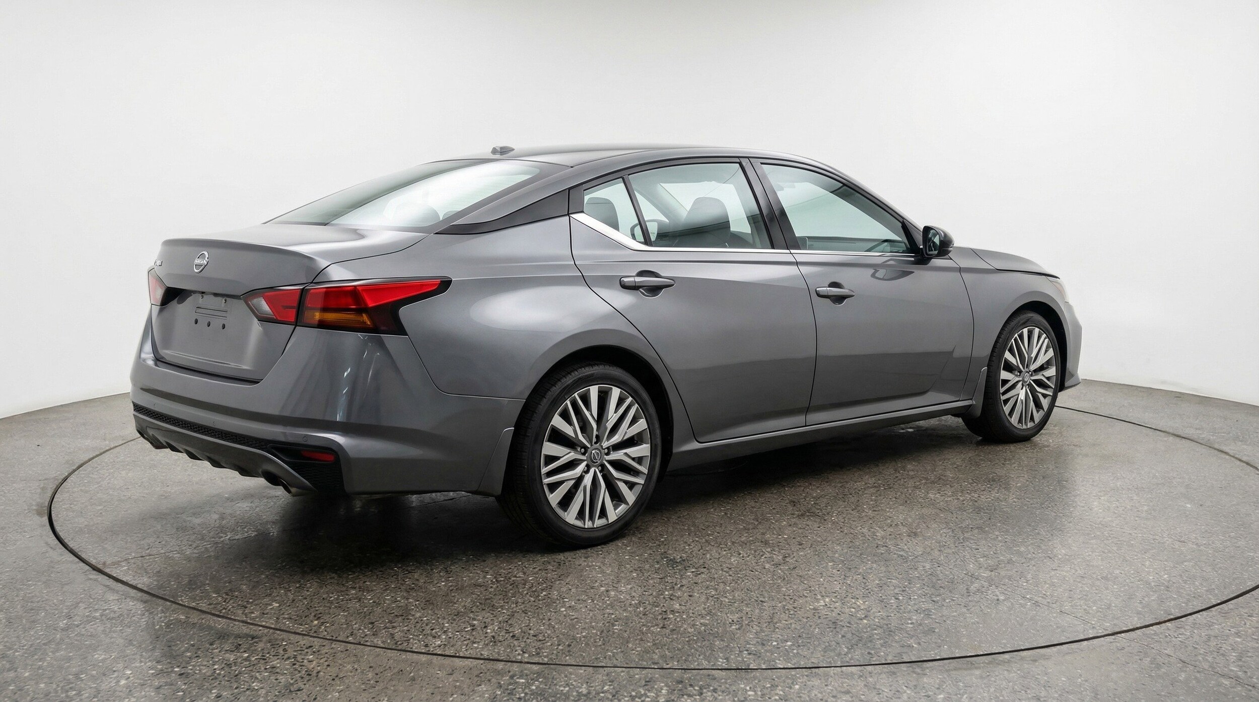 Thumbnail: 2025 Nissan Altima - 9