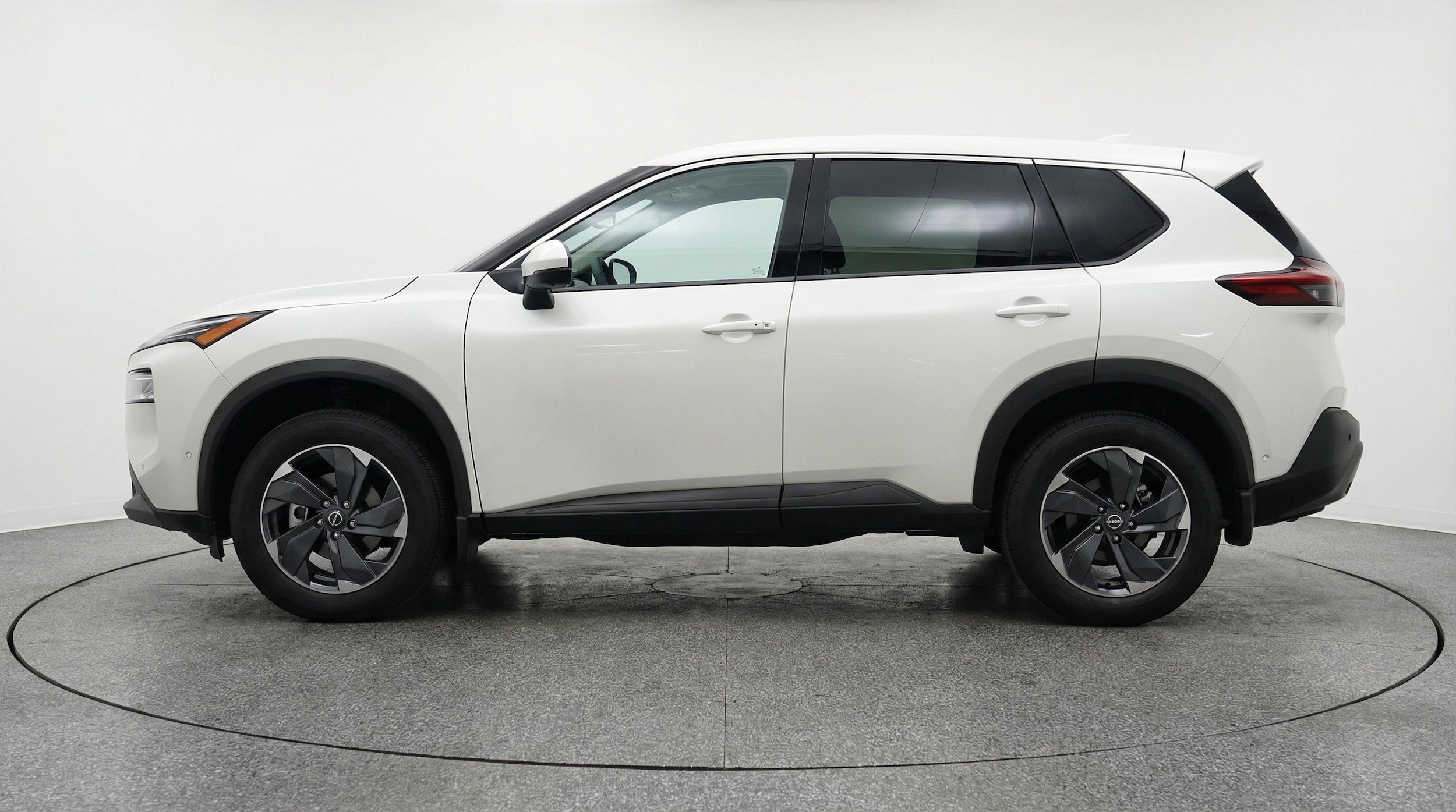 Thumbnail: 2025 Nissan Rogue - 5