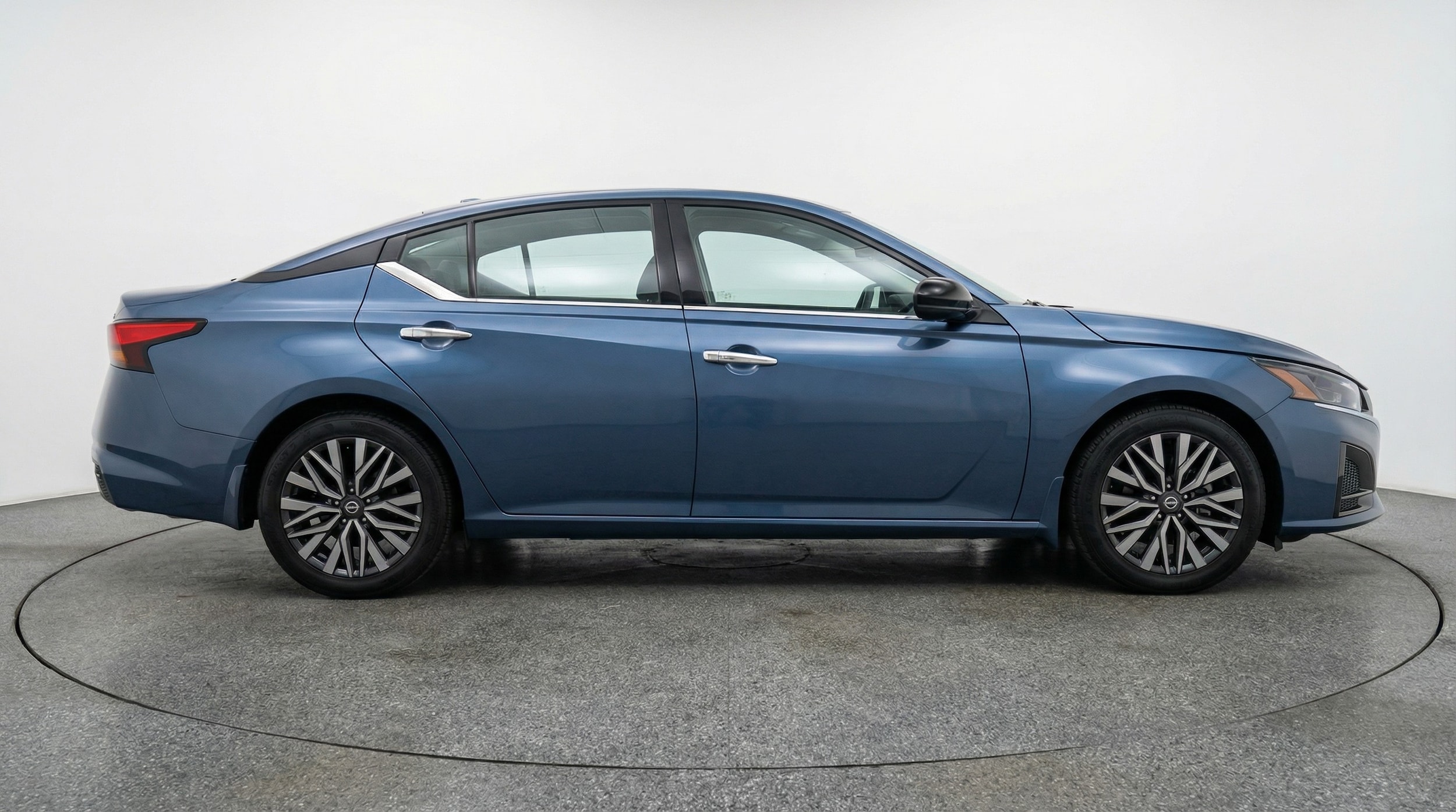 Thumbnail: 2025 Nissan Altima - 8