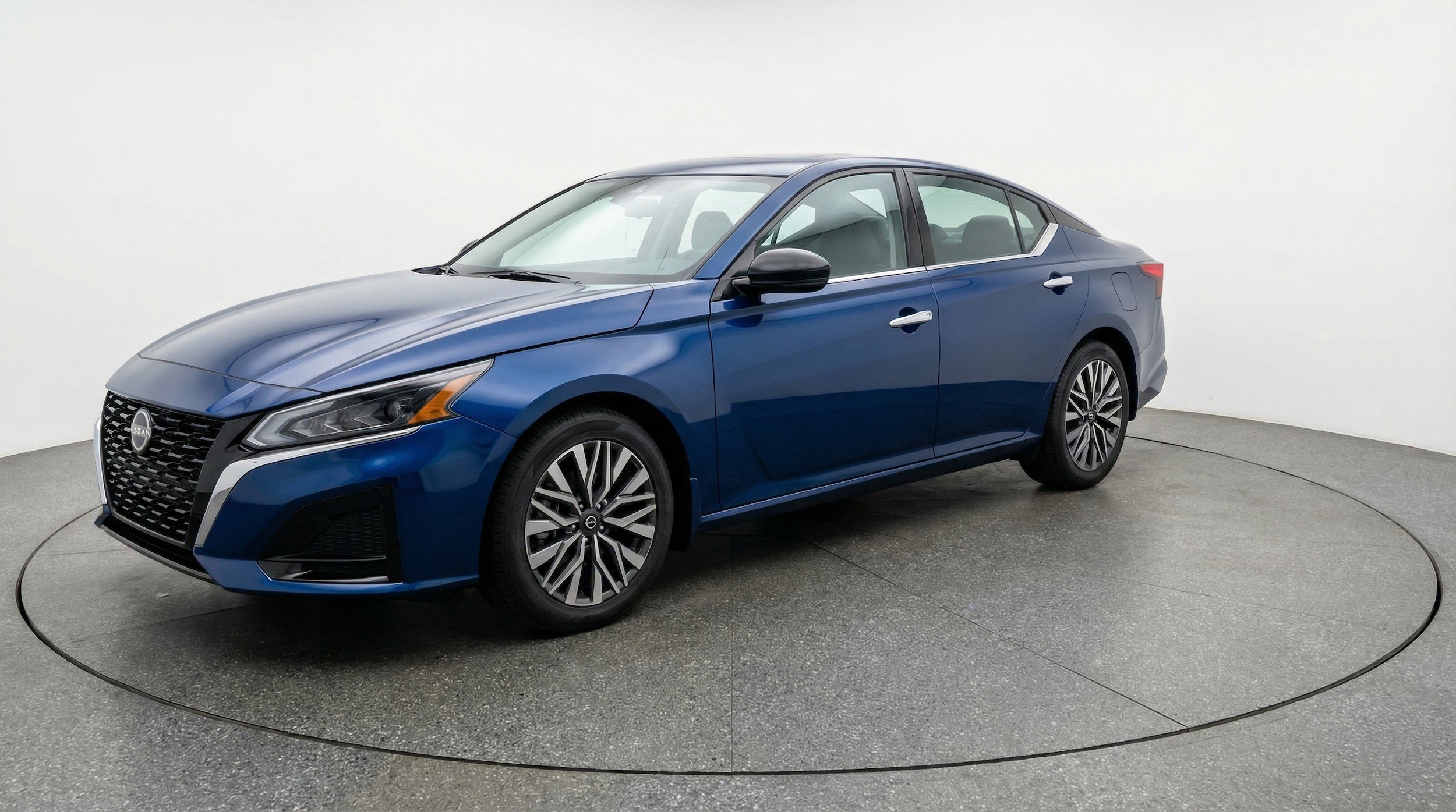 Thumbnail: 2025 Nissan Altima - 3