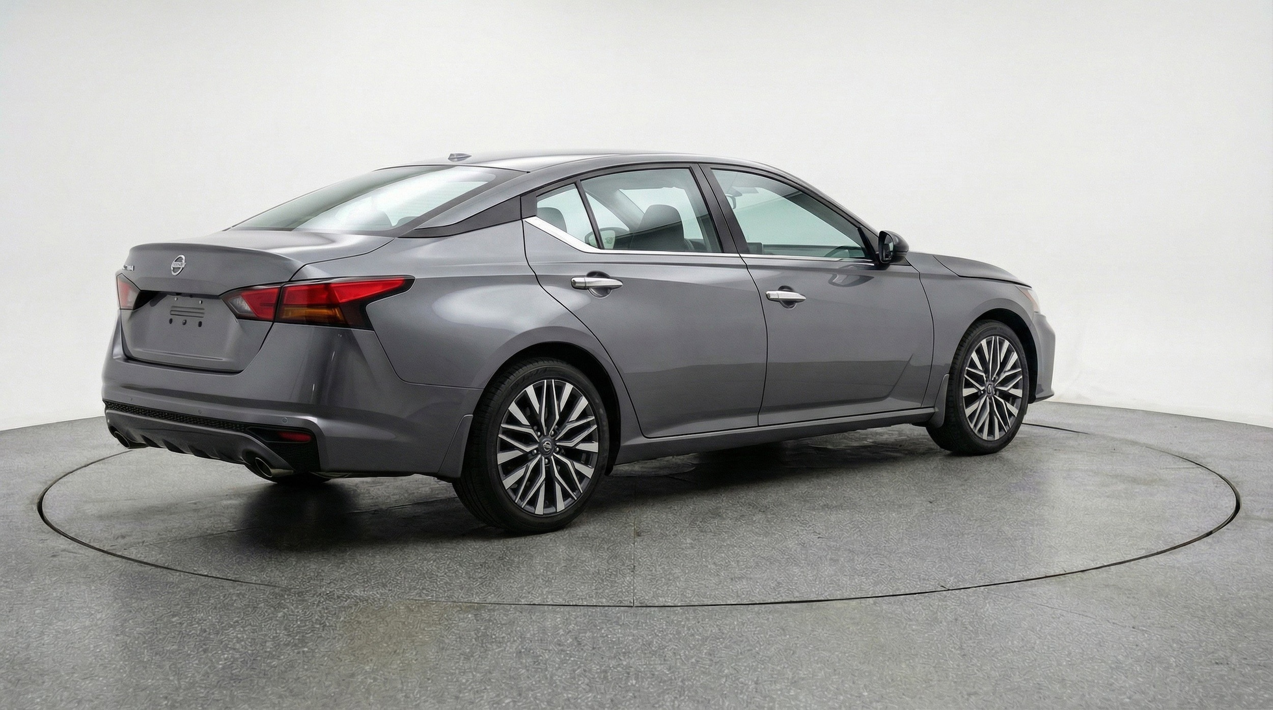 Thumbnail: 2025 Nissan Altima - 9