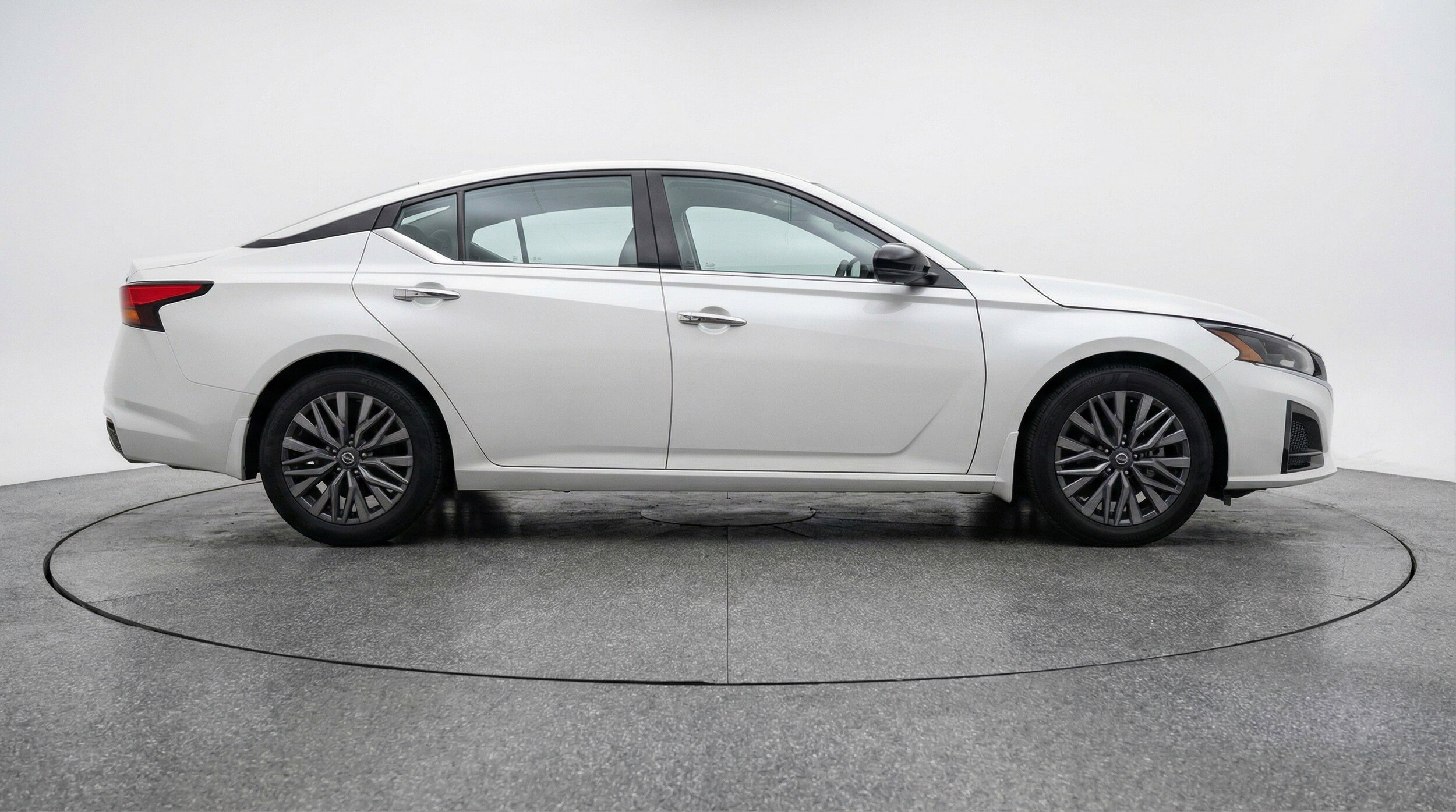 Thumbnail: 2025 Nissan Altima - 11