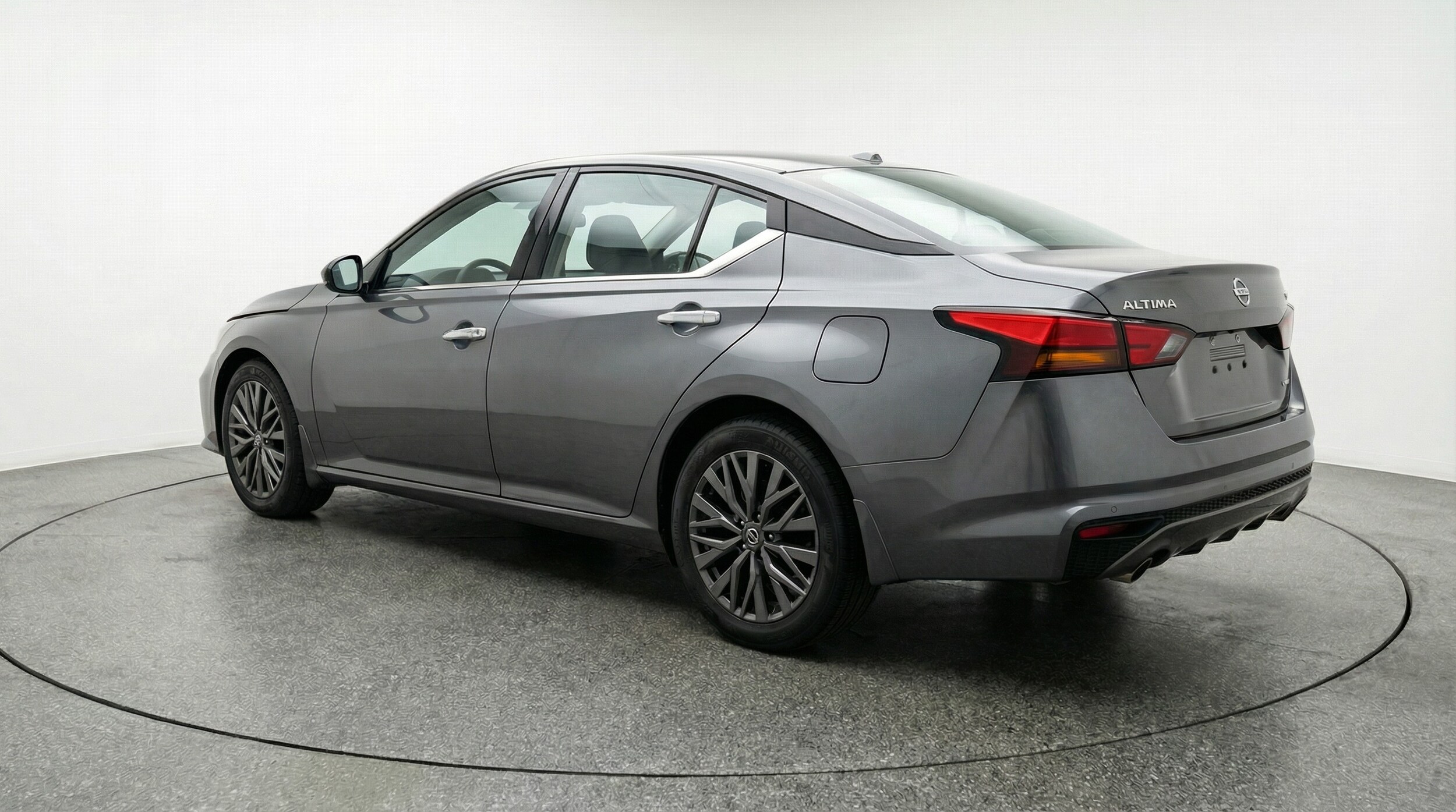 Thumbnail: 2025 Nissan Altima - 5