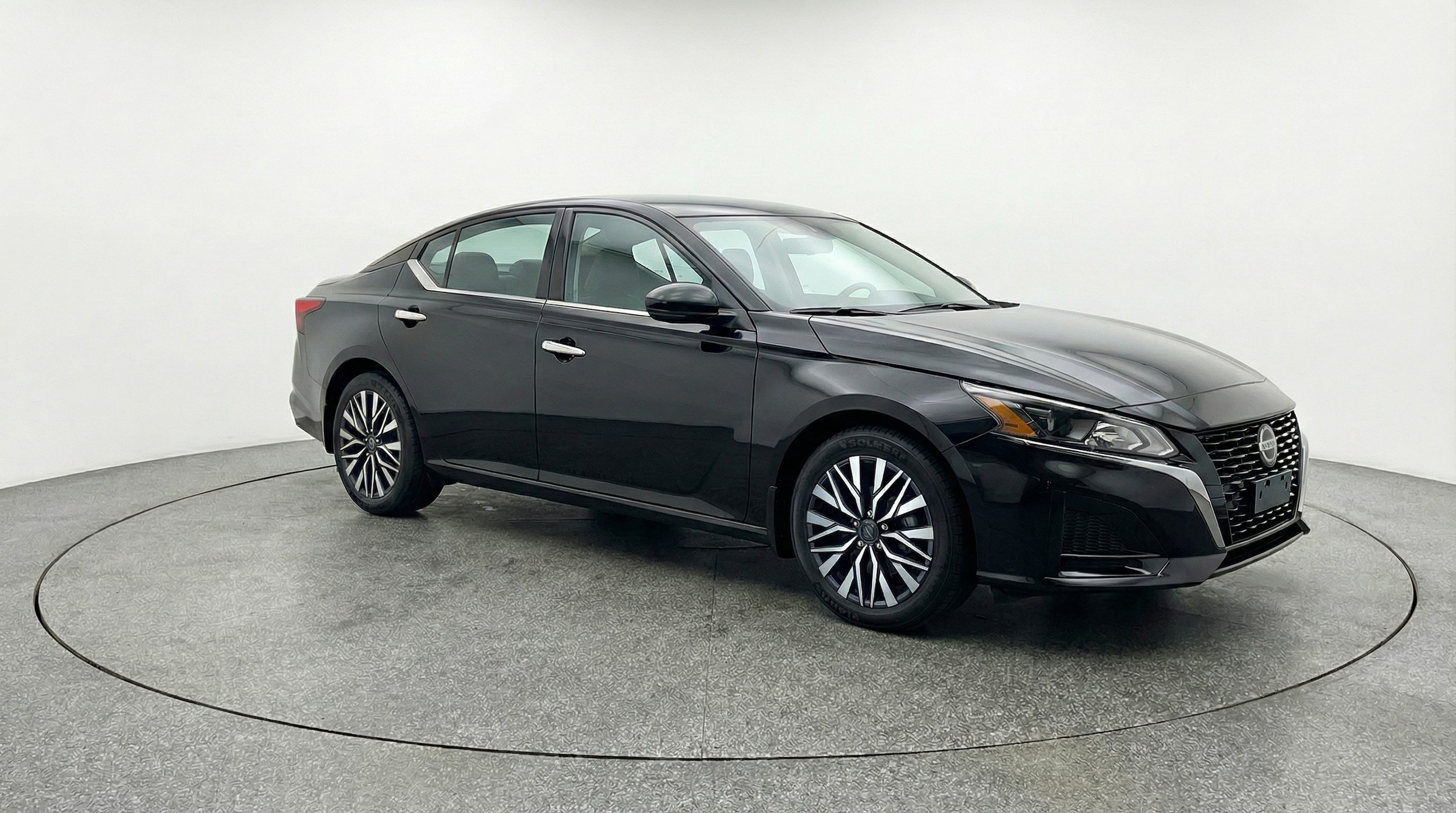 2025 Nissan Altima 2.5 SV FWD