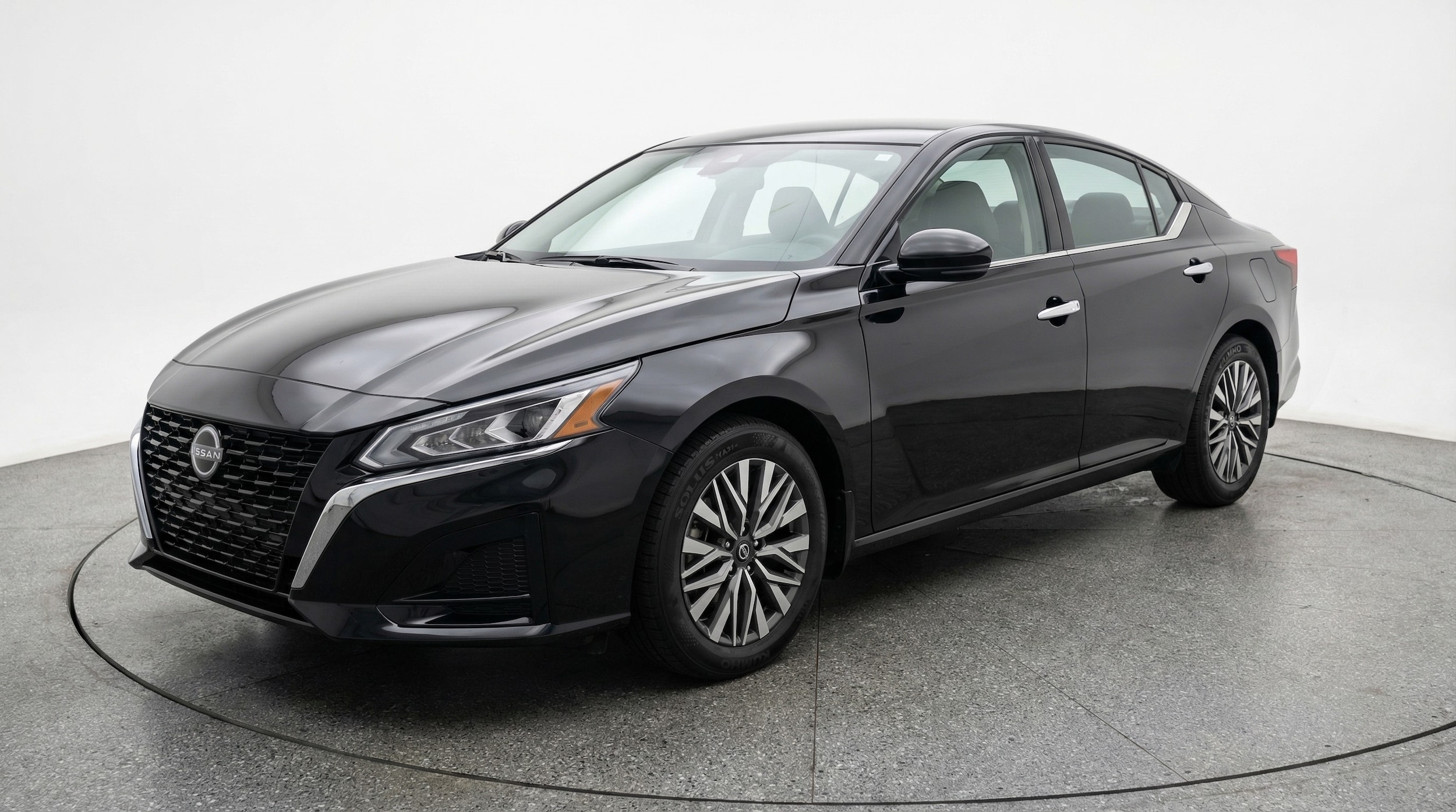 Thumbnail: 2025 Nissan Altima - 3