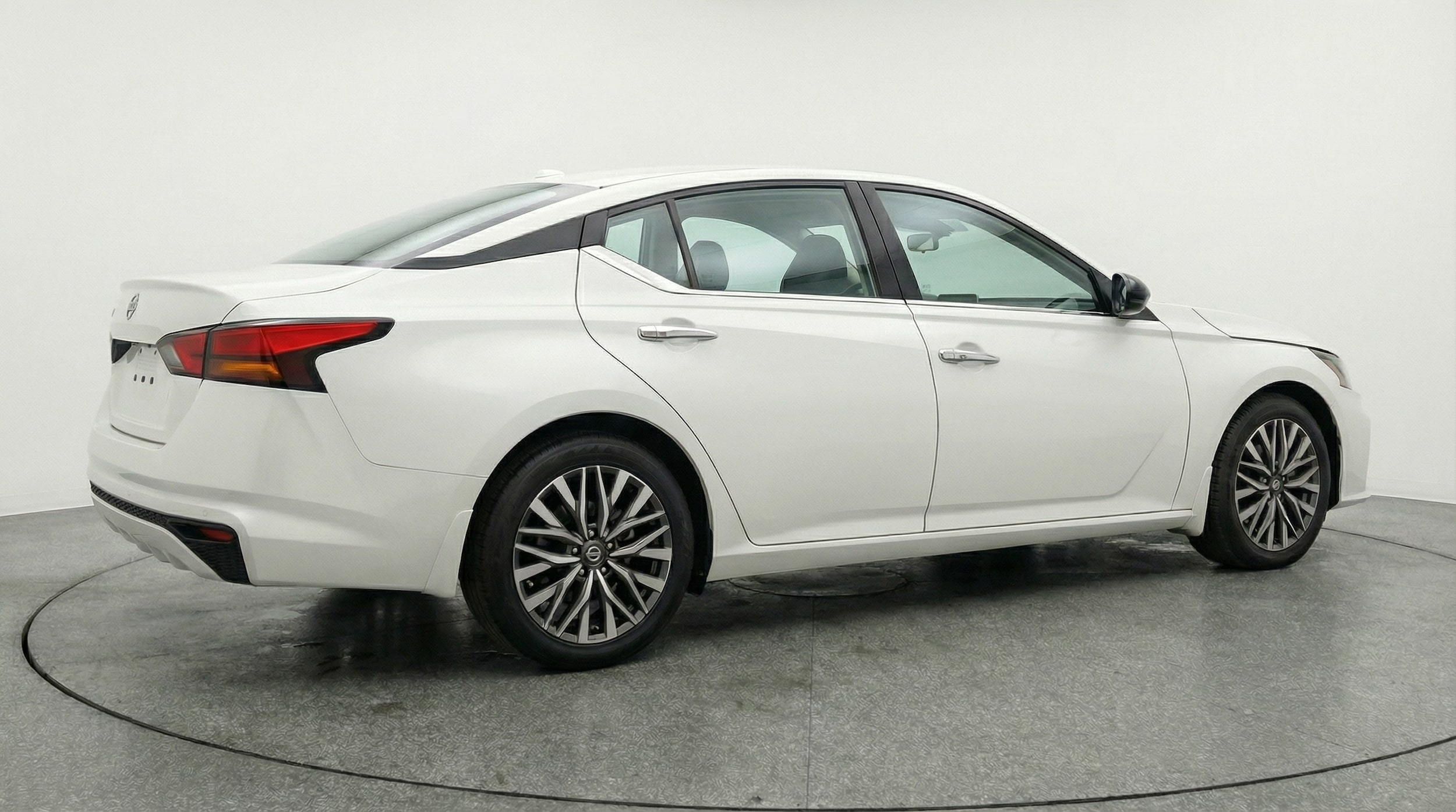 Thumbnail: 2025 Nissan Altima - 7