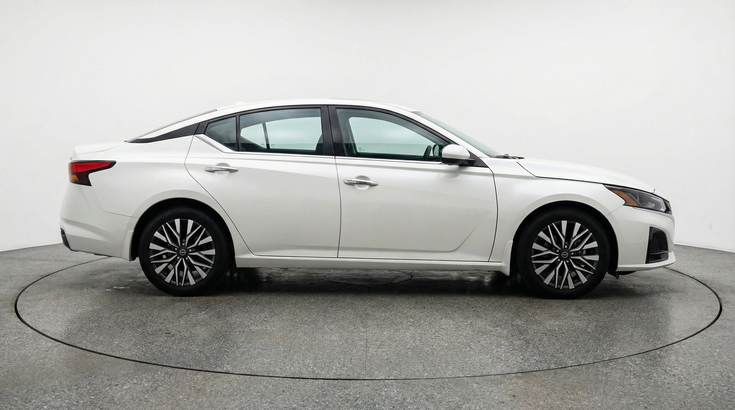 Thumbnail: 2025 Nissan Altima - 11