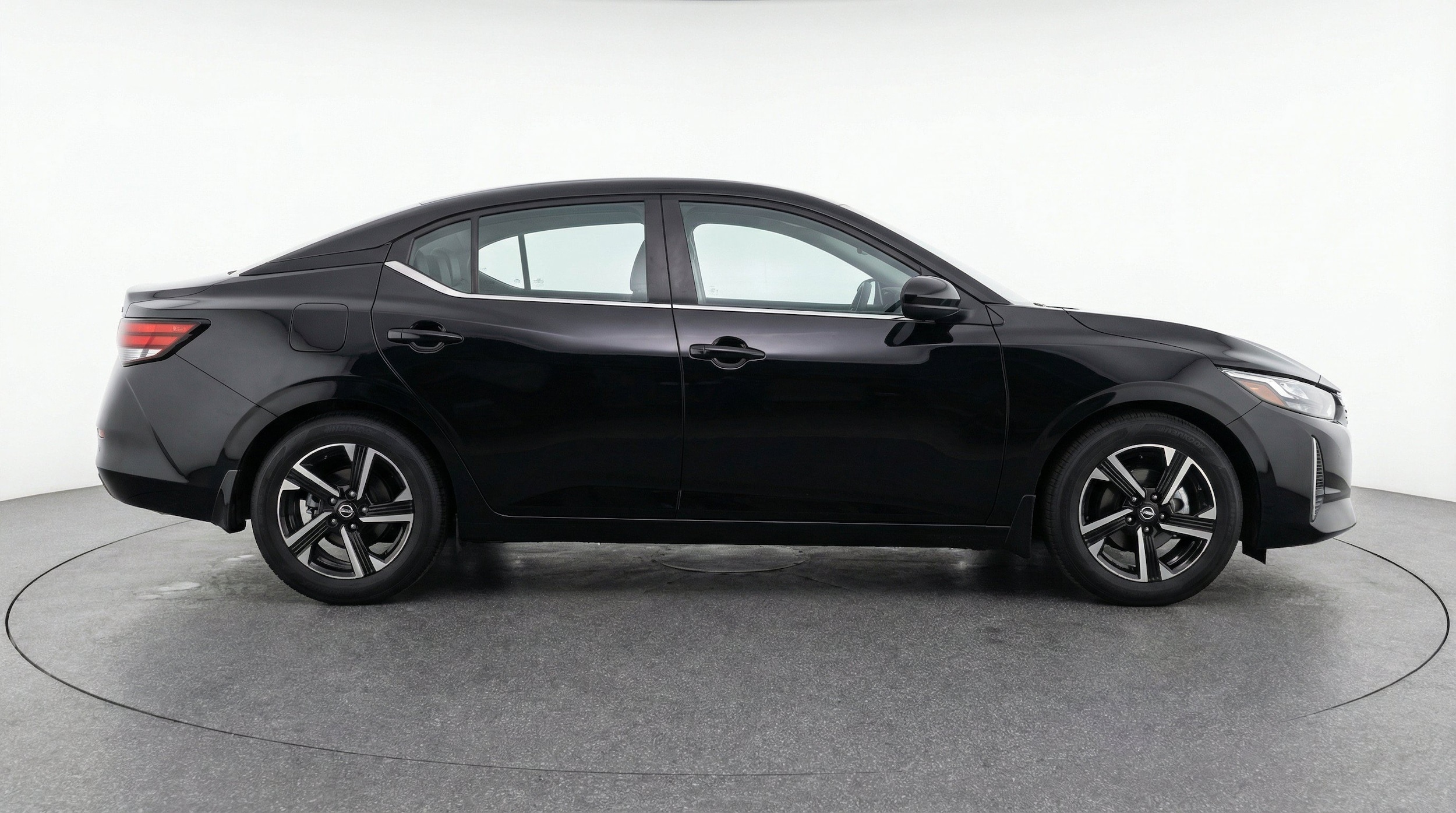 Thumbnail: 2025 Nissan Sentra - 11