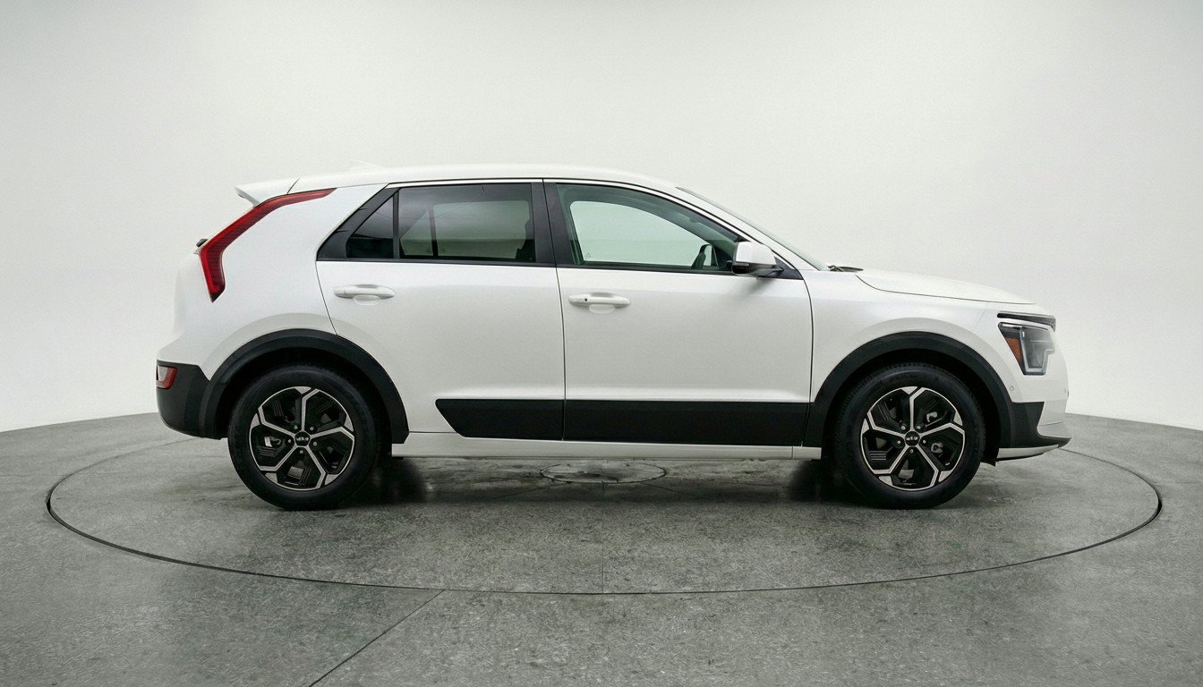 Thumbnail: 2026 Kia Niro - 11