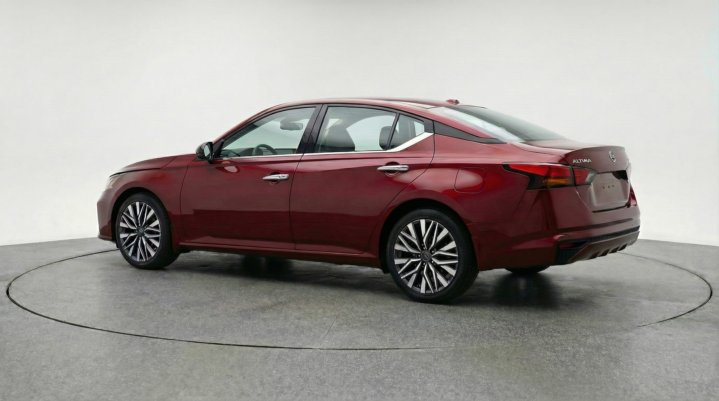 Thumbnail: 2025 Nissan Altima - 5