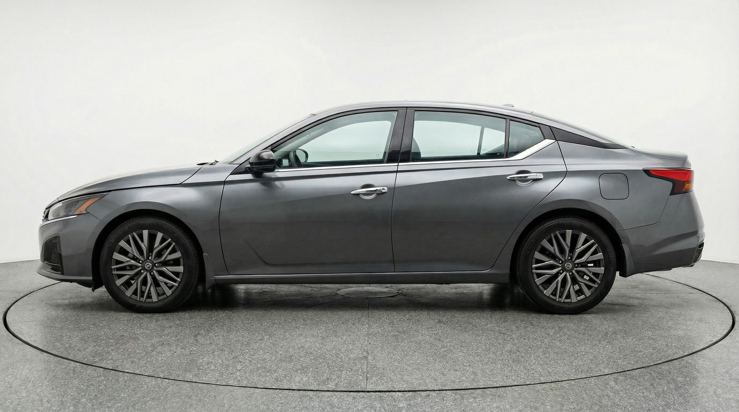 Thumbnail: 2025 Nissan Altima - 4