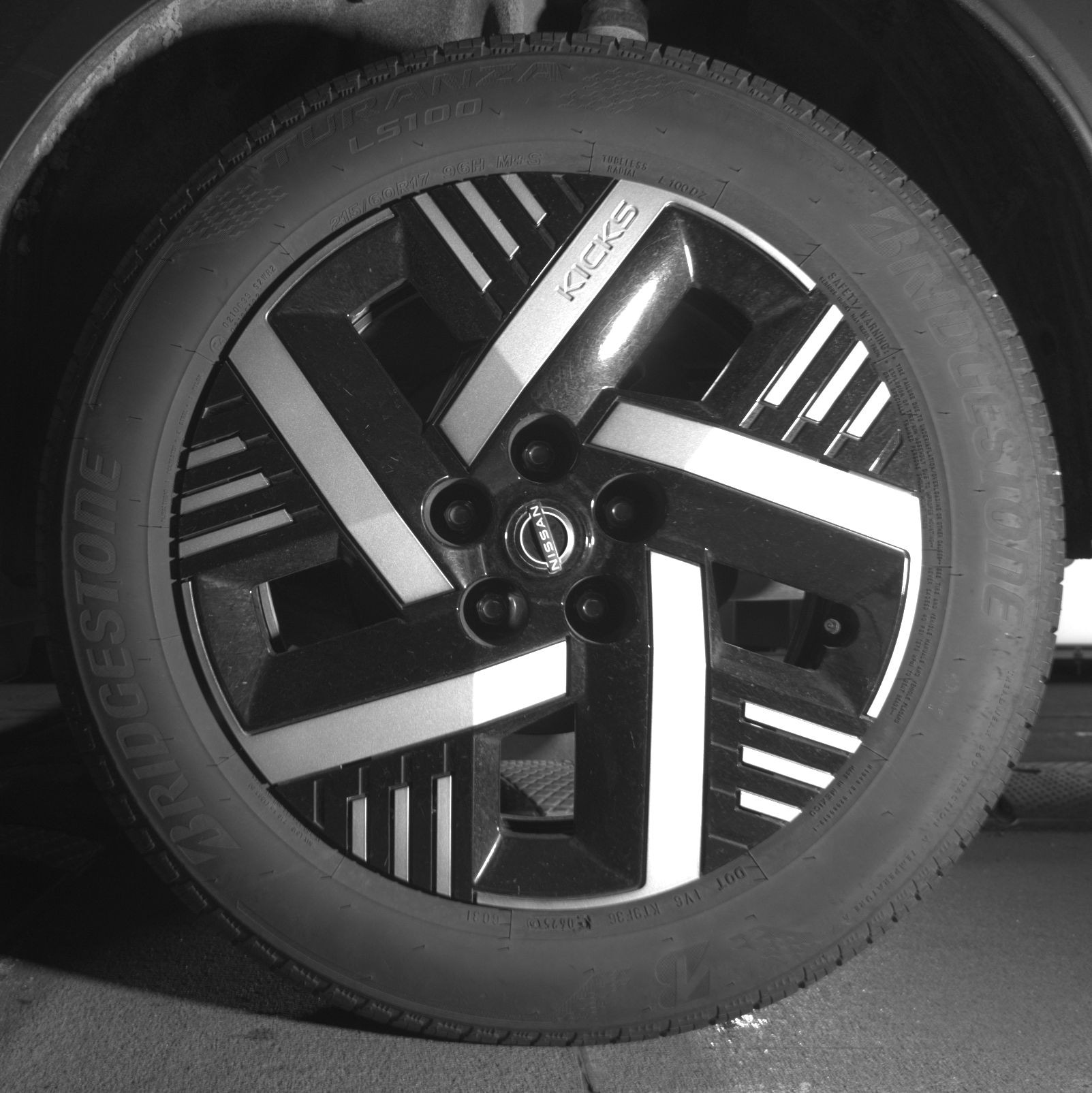 Thumbnail: 2025 Nissan Kicks - 11