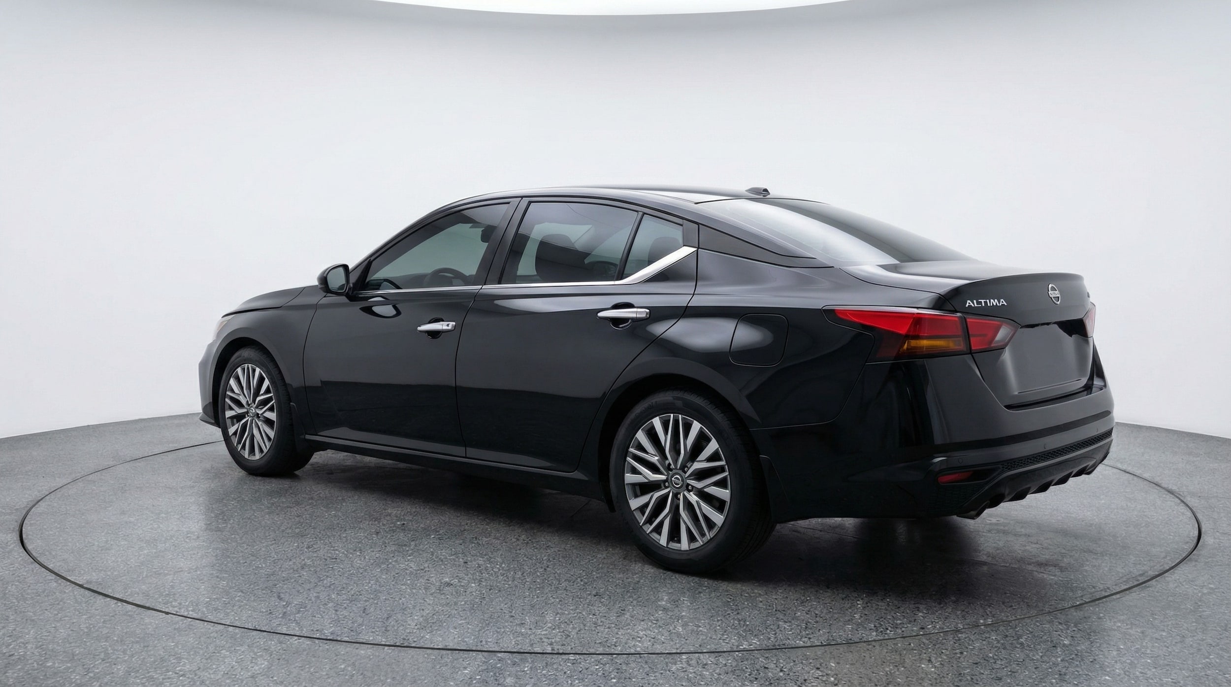 Thumbnail: 2025 Nissan Altima - 5