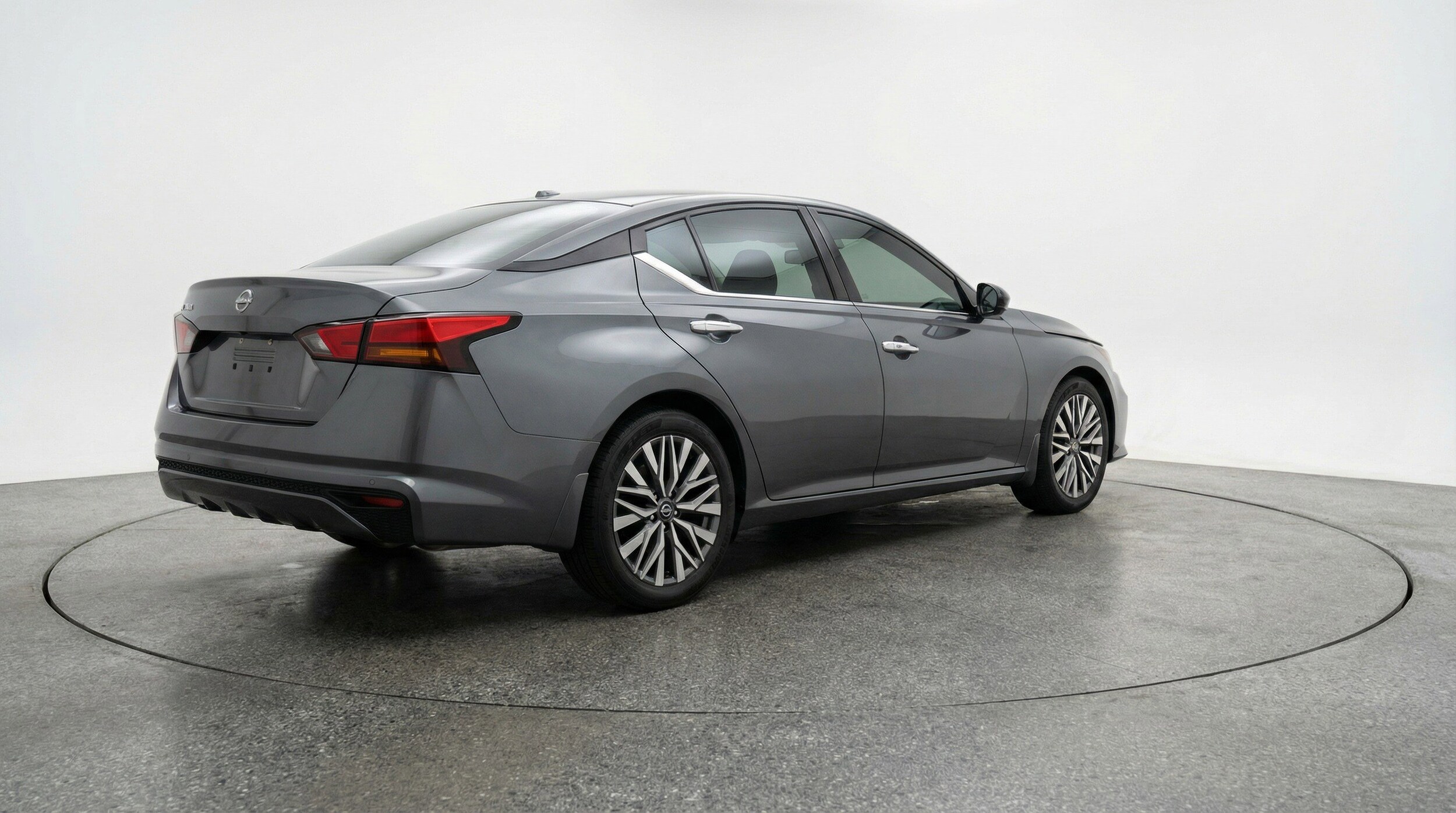 Thumbnail: 2025 Nissan Altima - 9