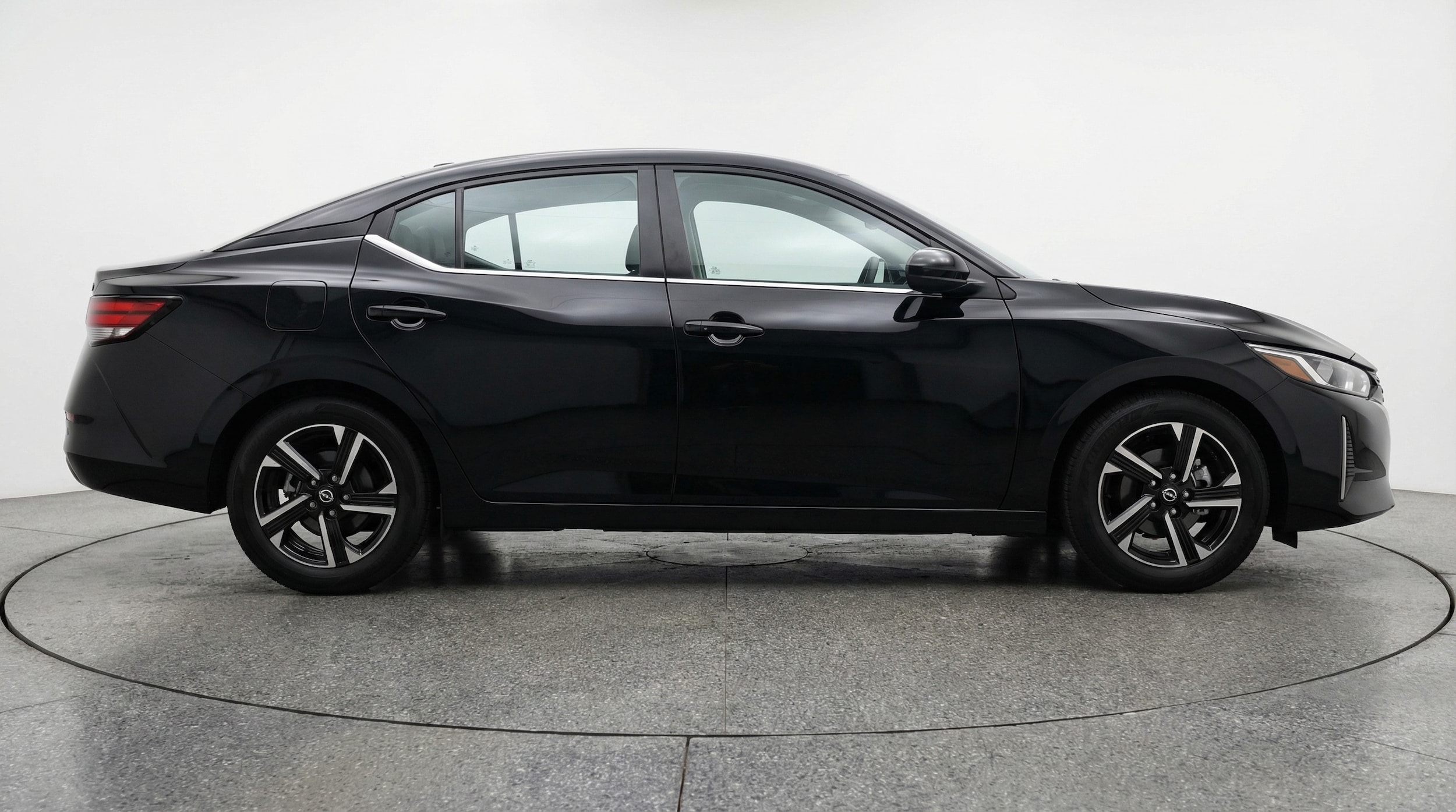 Thumbnail: 2025 Nissan Sentra - 8