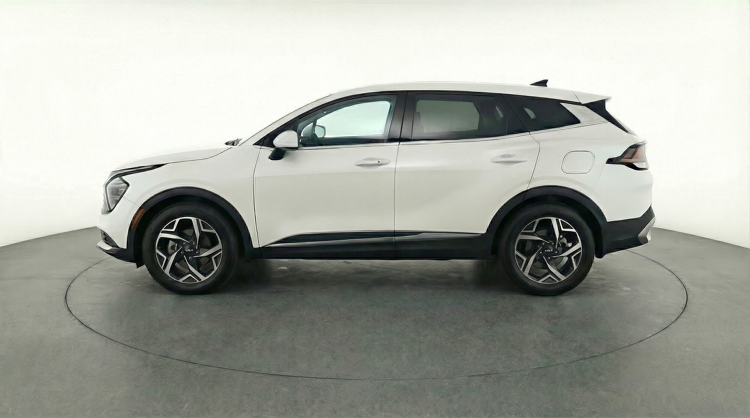 Thumbnail: 2025 Kia Sportage - 4