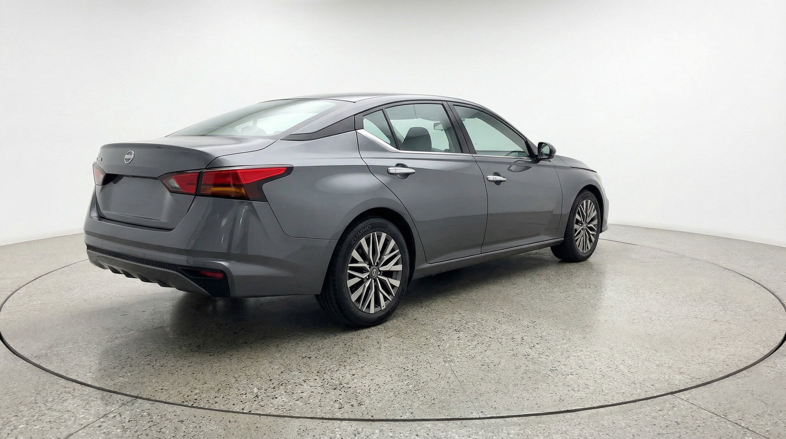 Thumbnail: 2025 Nissan Altima - 9