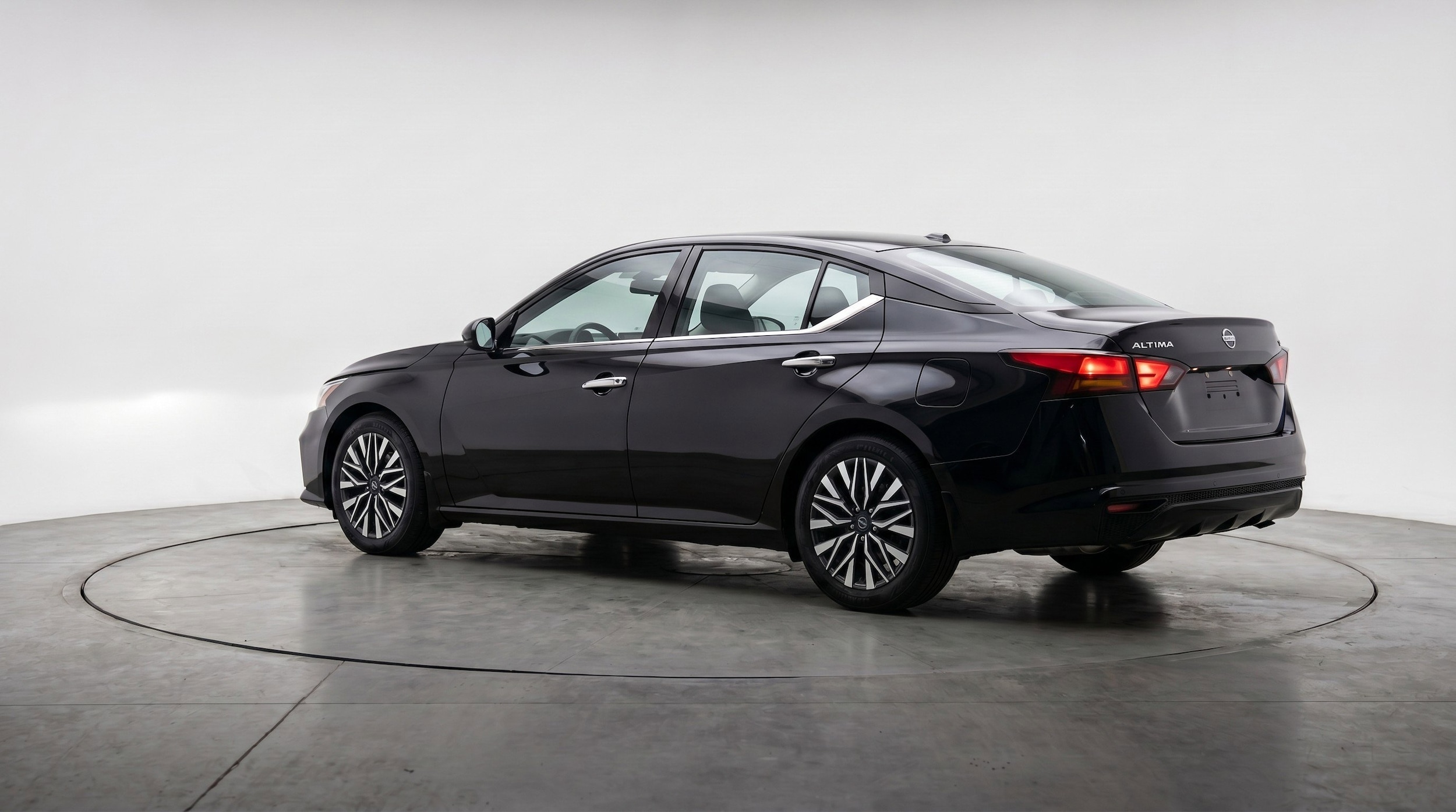 Thumbnail: 2025 Nissan Altima - 6