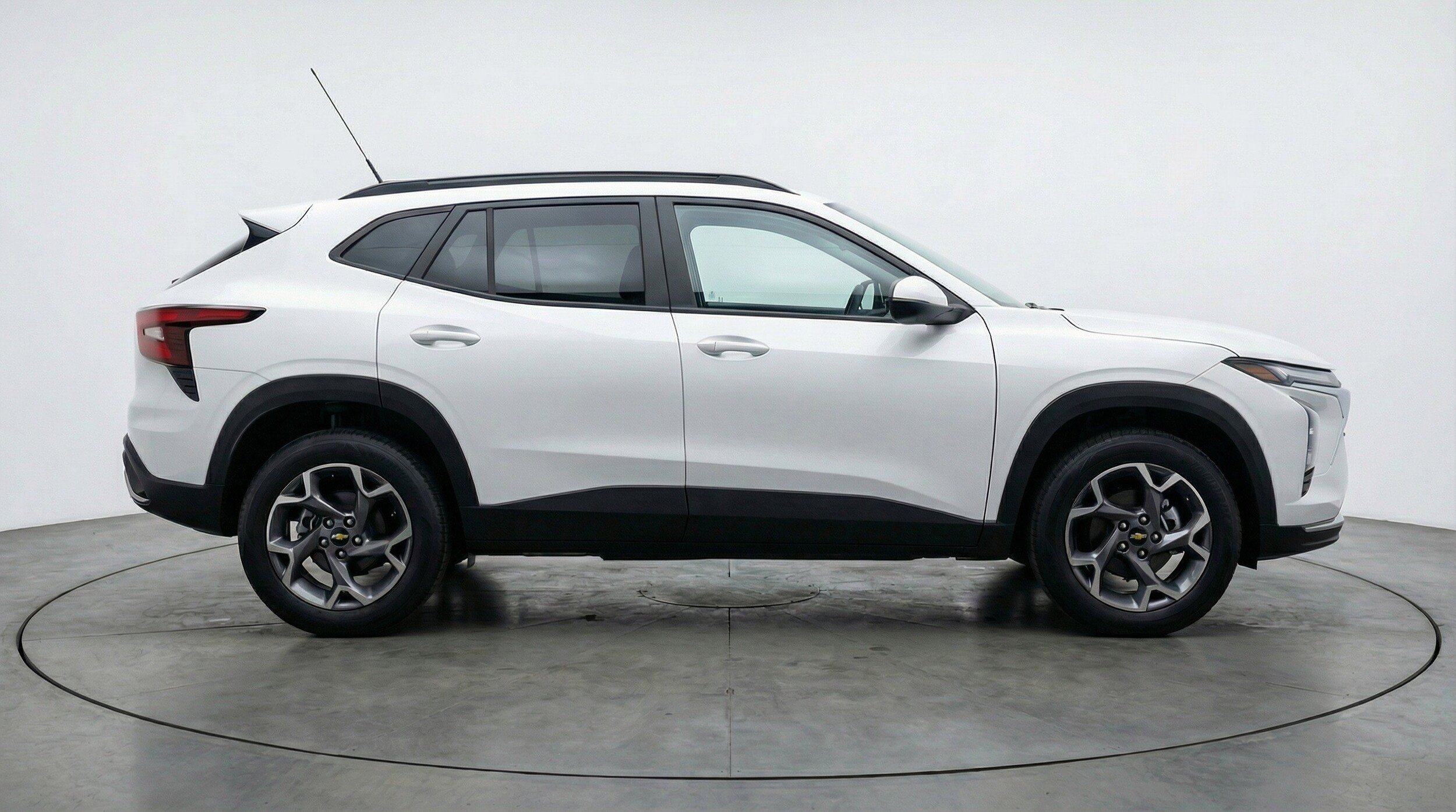 Thumbnail: 2025 Chevrolet Trax - 11