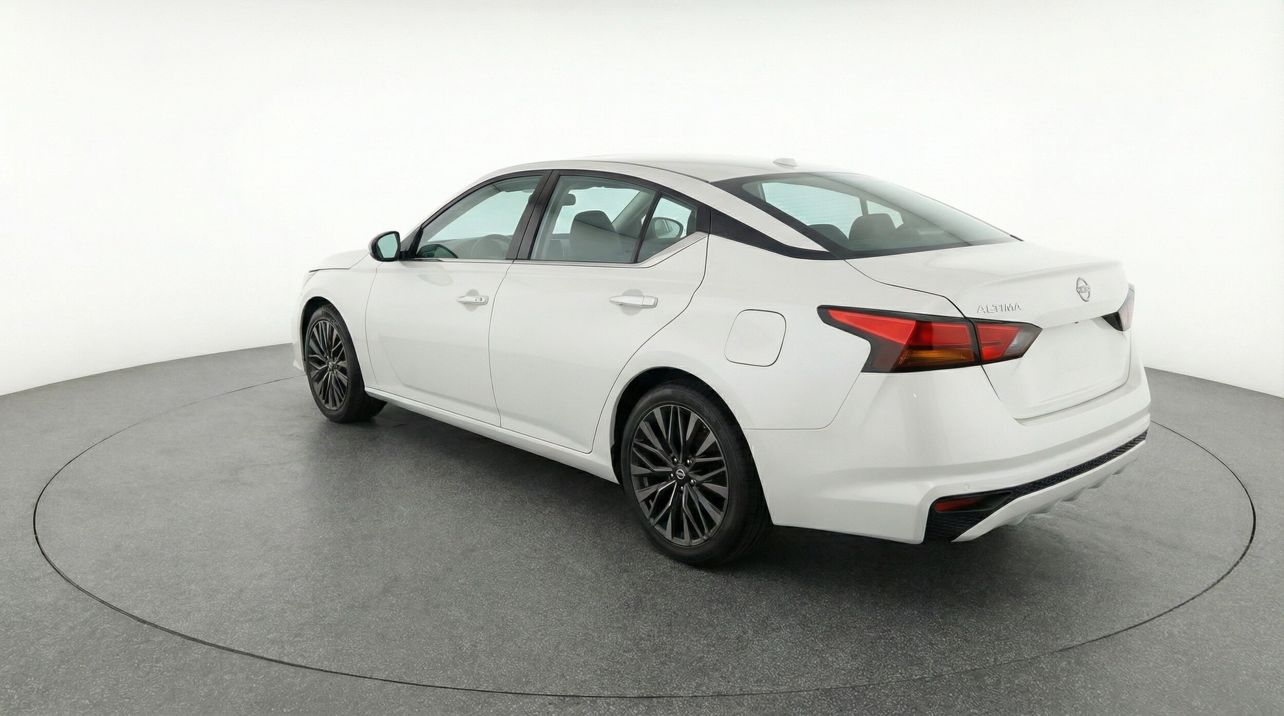 Thumbnail: 2025 Nissan Altima - 5