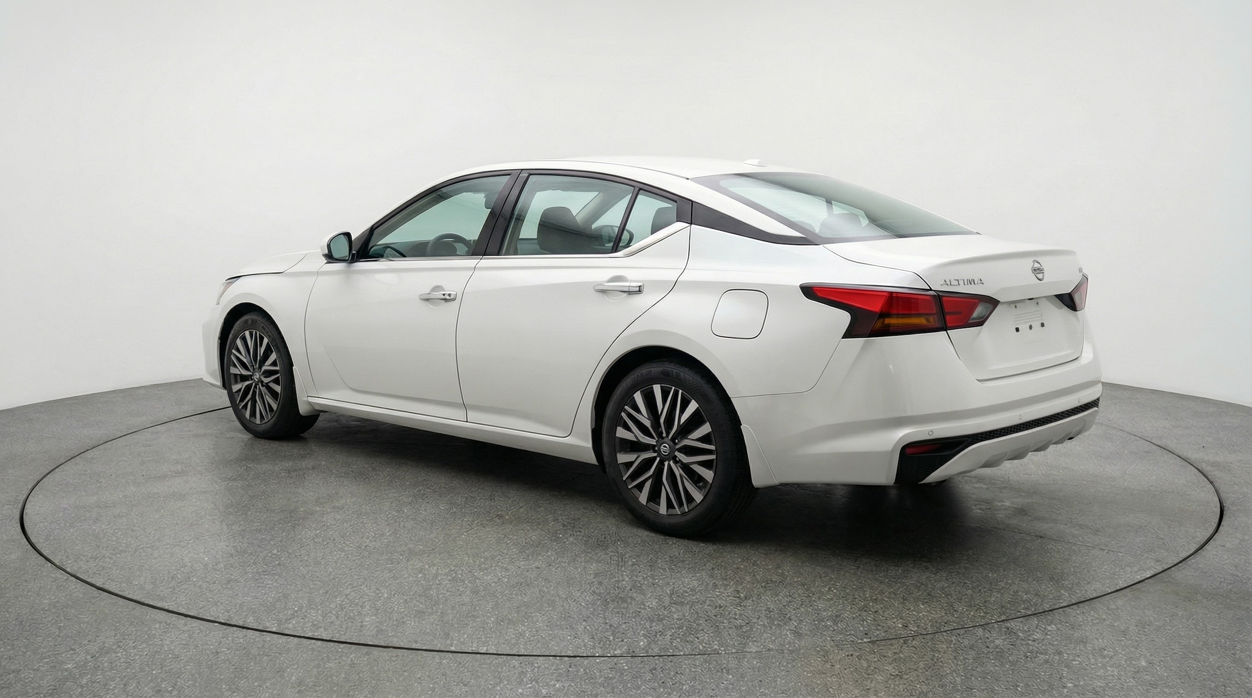 Thumbnail: 2025 Nissan Altima - 5