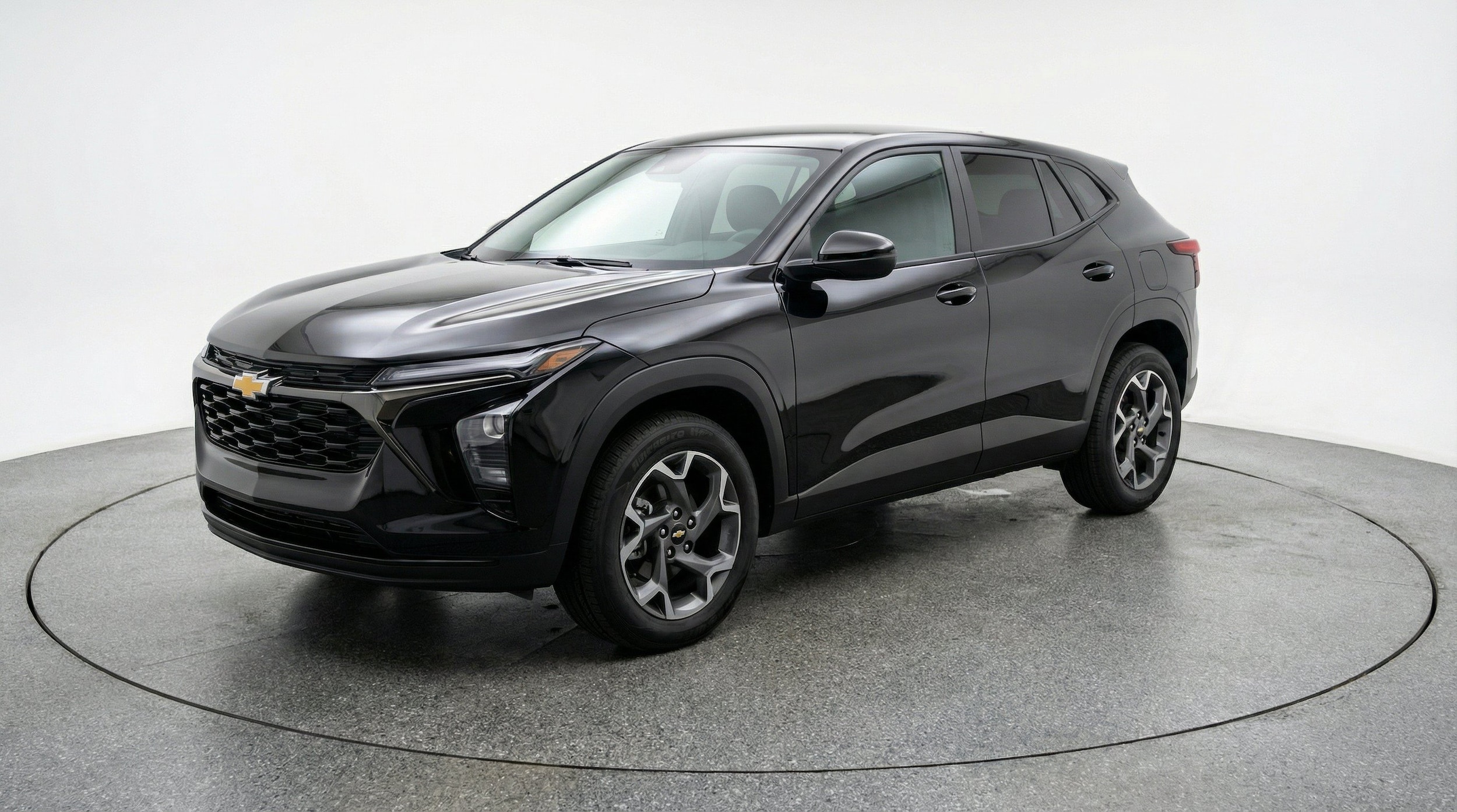 Thumbnail: 2025 Chevrolet Trax - 3