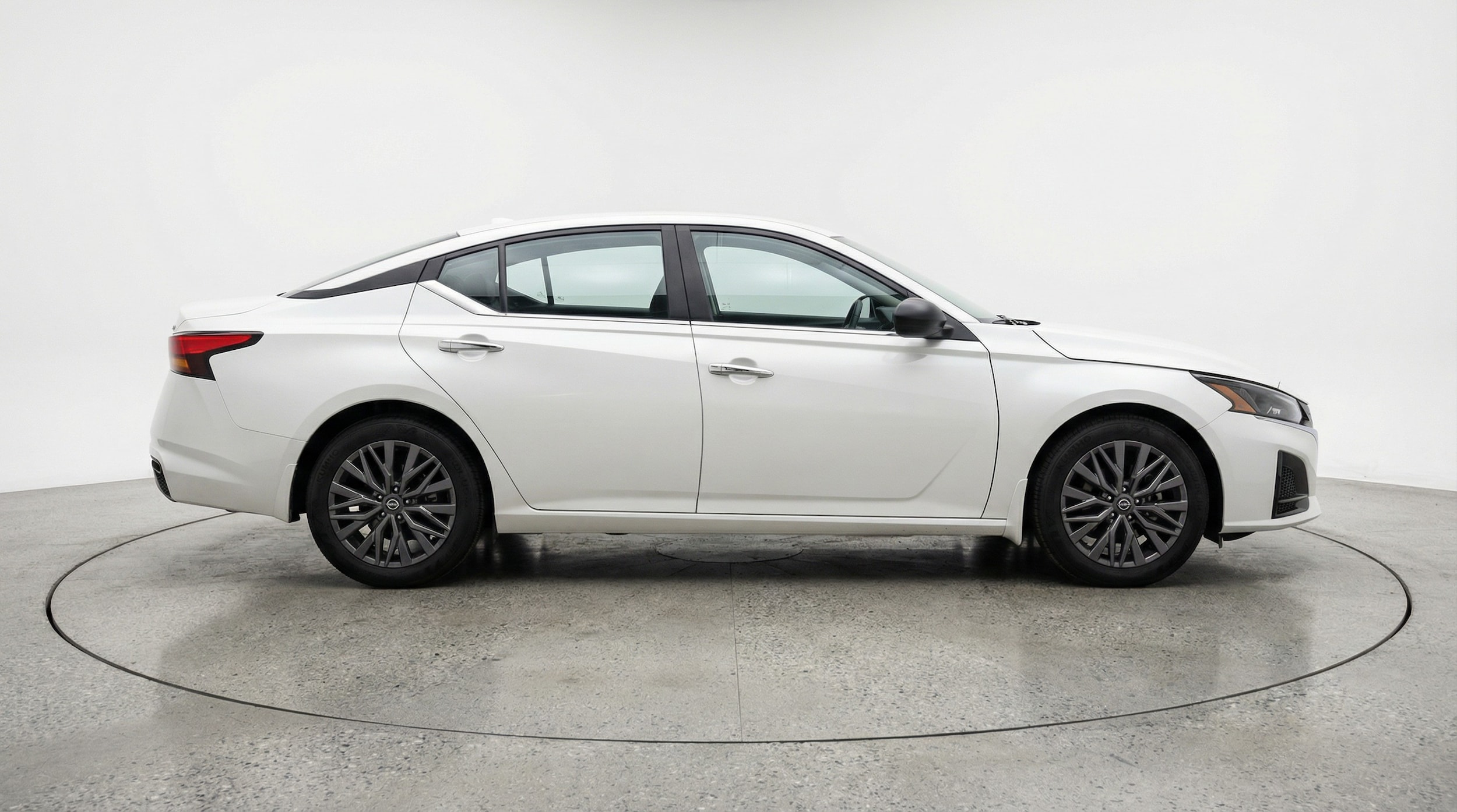 Thumbnail: 2025 Nissan Altima - 8