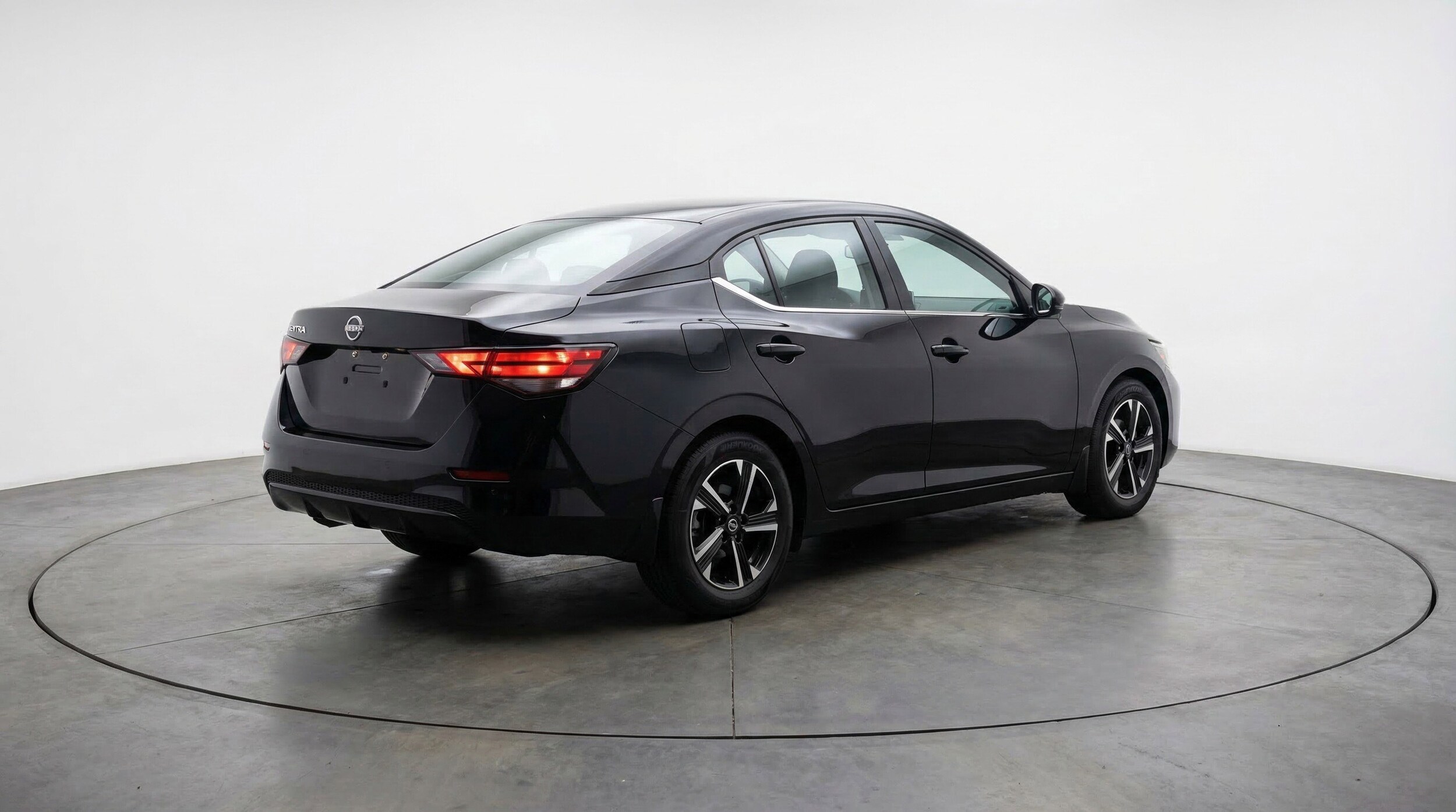 Thumbnail: 2025 Nissan Sentra - 9