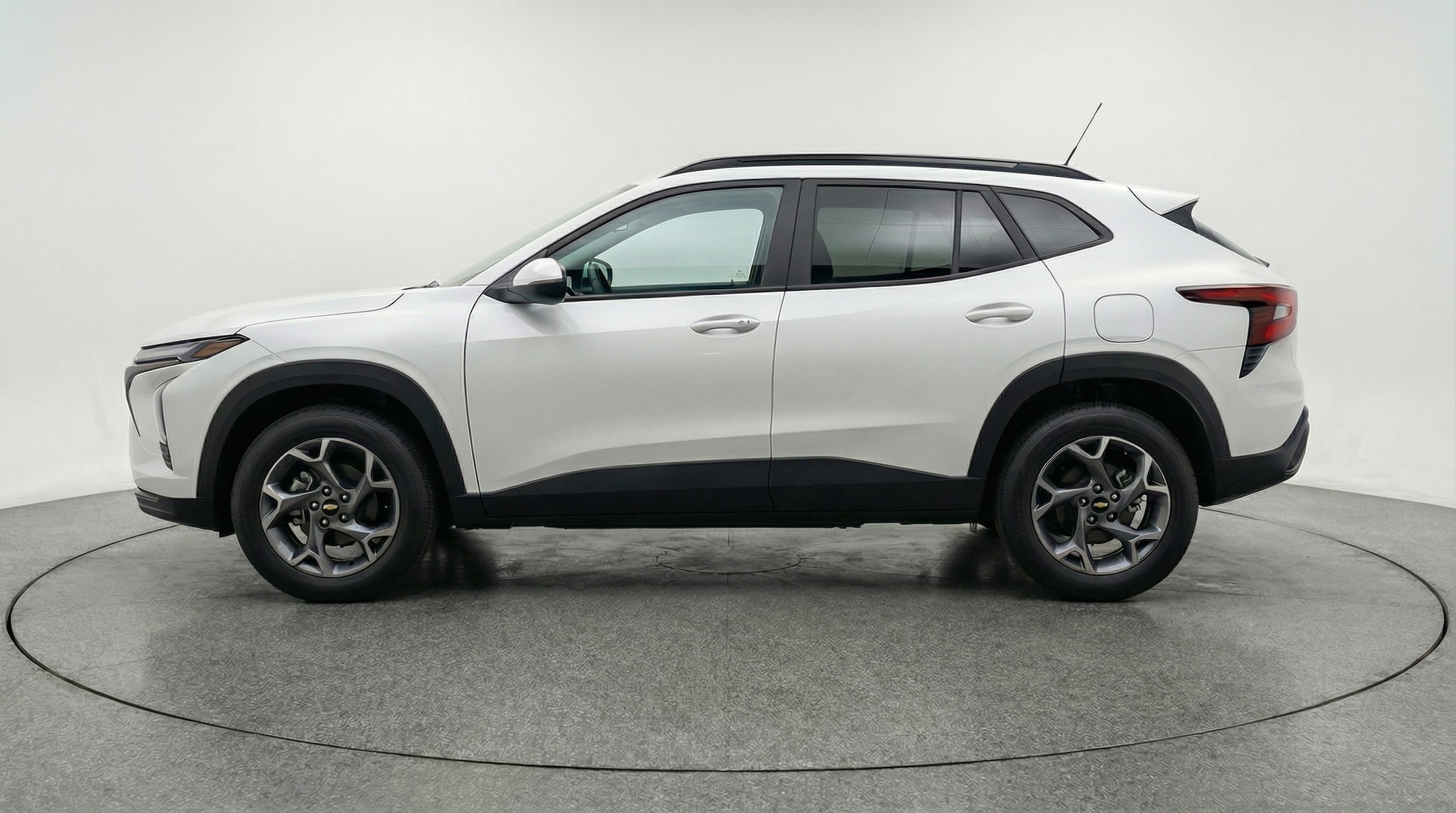 Thumbnail: 2025 Chevrolet Trax - 4