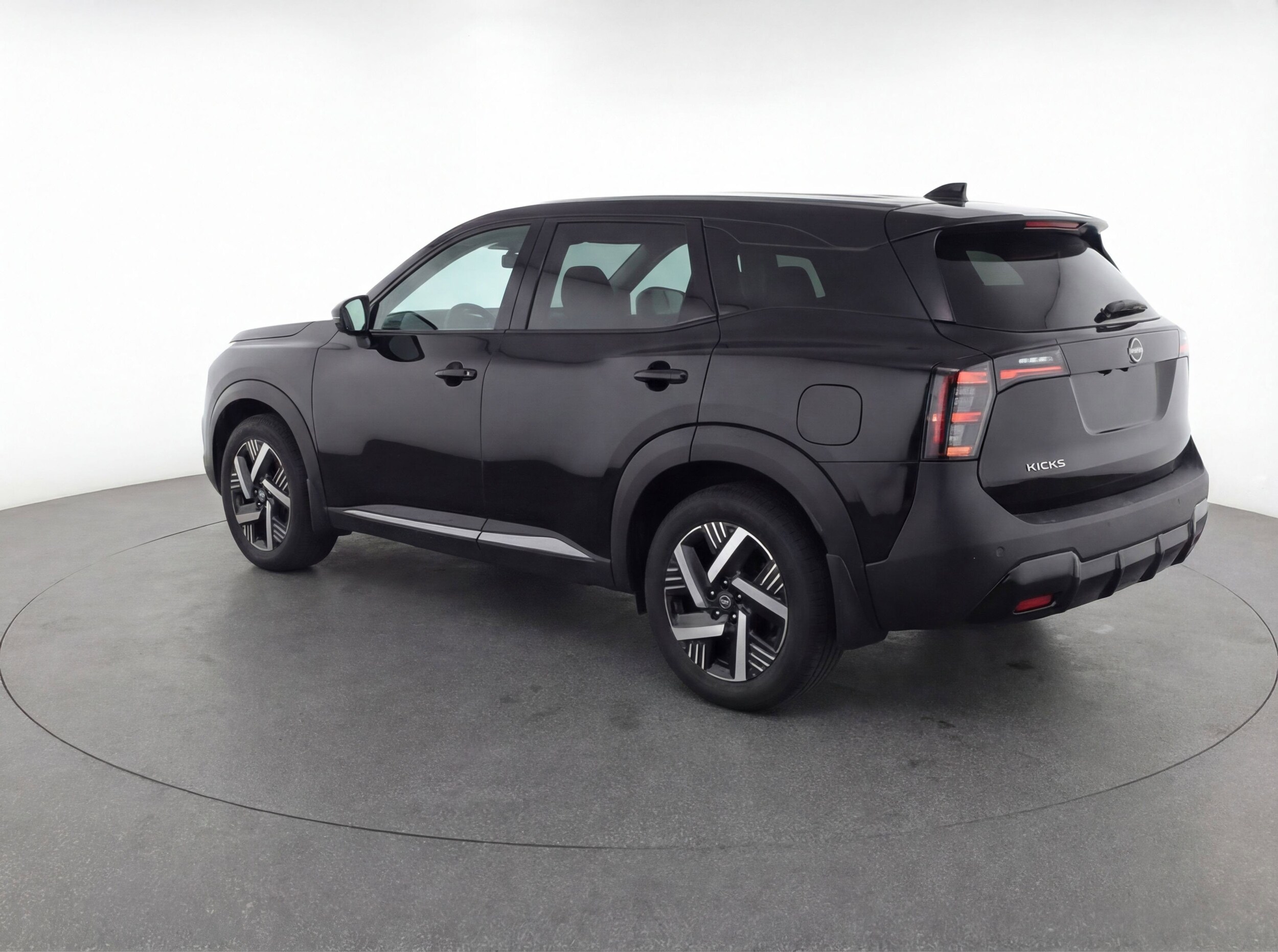 Thumbnail: 2025 Nissan Kicks - 6