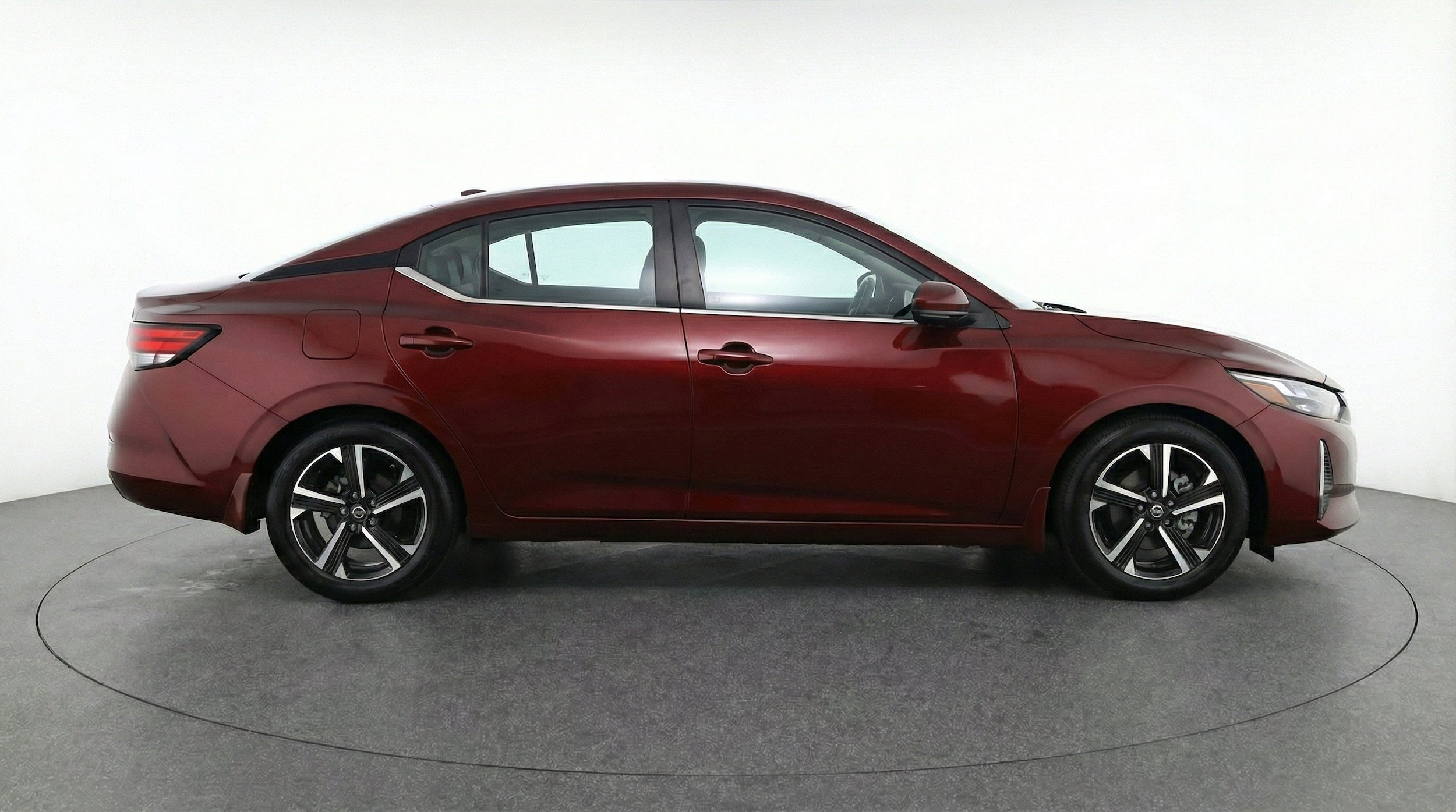 Thumbnail: 2025 Nissan Sentra - 11