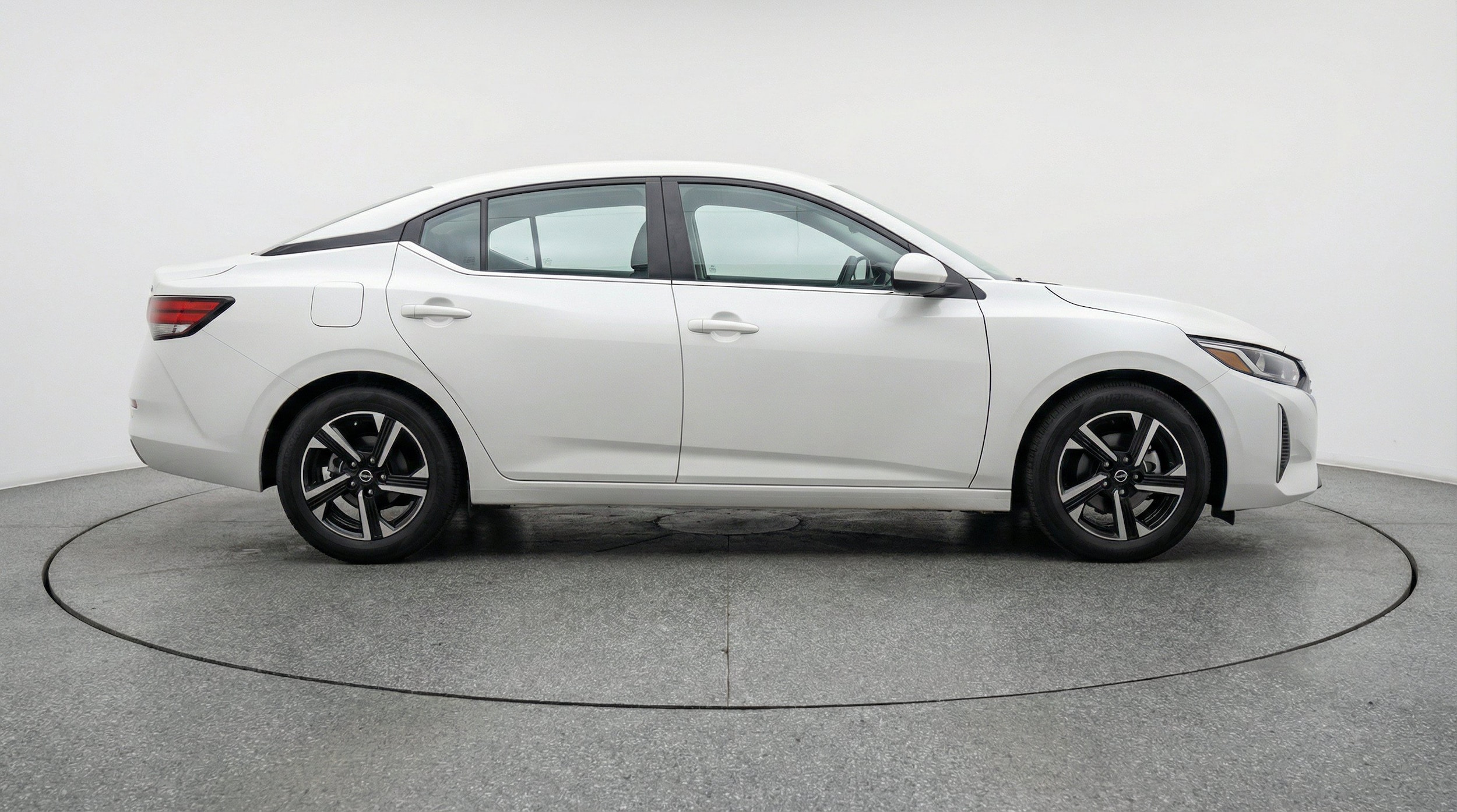 Thumbnail: 2025 Nissan Sentra - 11