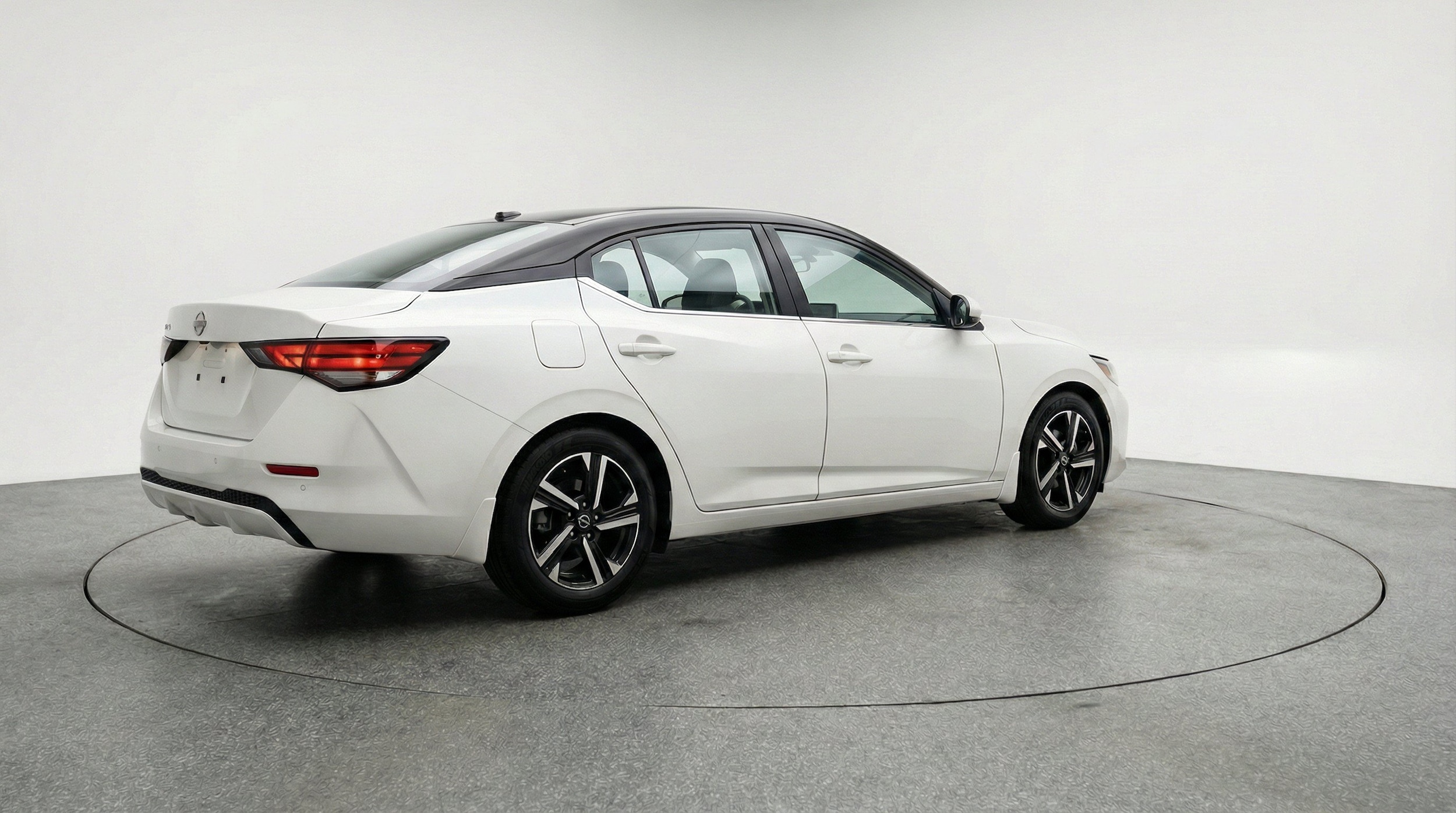 Thumbnail: 2025 Nissan Sentra - 9