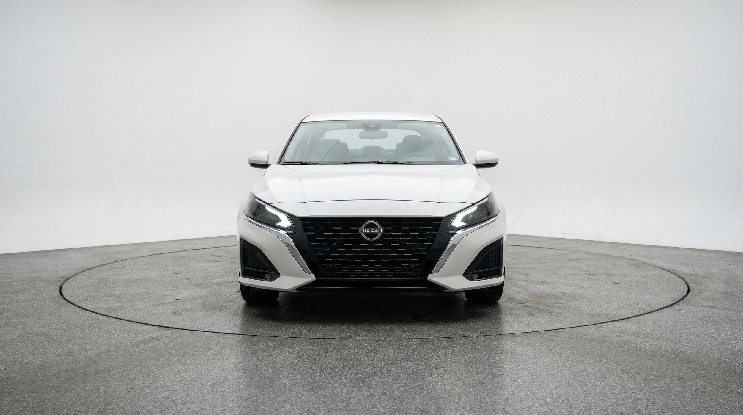 Thumbnail: 2025 Nissan Altima - 2