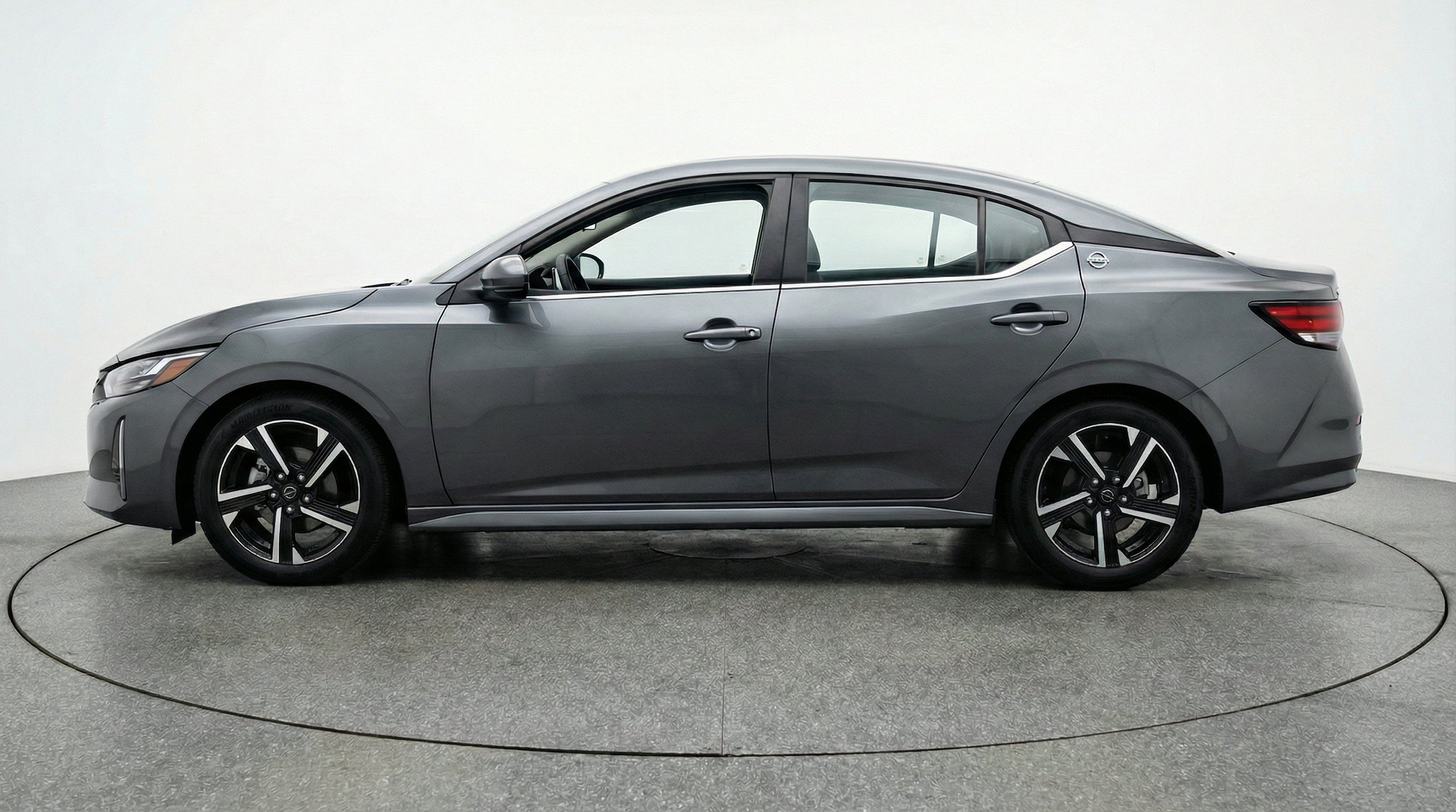 Thumbnail: 2025 Nissan Sentra - 5